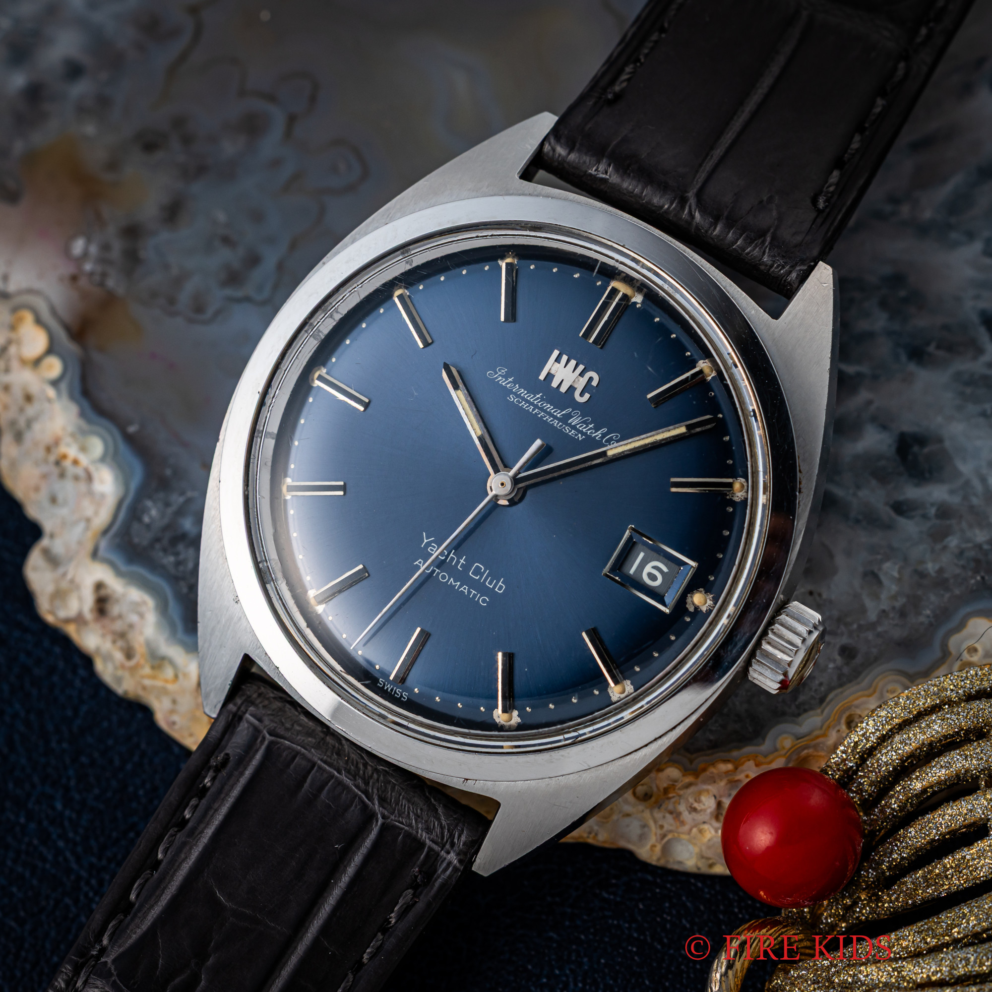 IWC ヨットクラブ ブルーダイヤル 1973年製 Ref.R811 ペラトン式自動巻 Cal.8541B