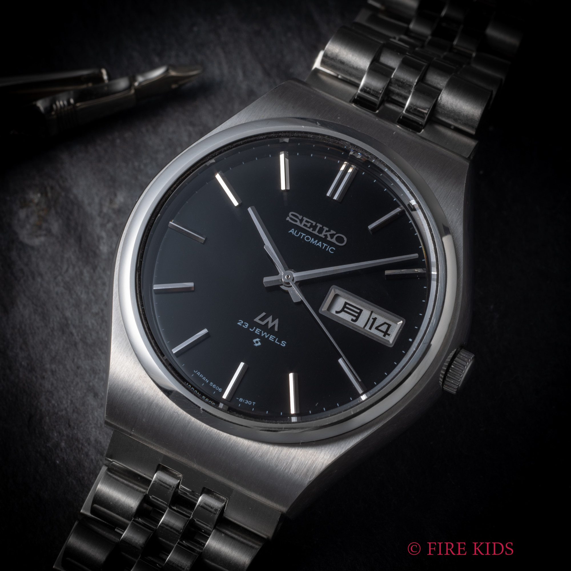 セイコー 56LM ブラックダイヤル デイデイト 1975年製 8振動自動巻き