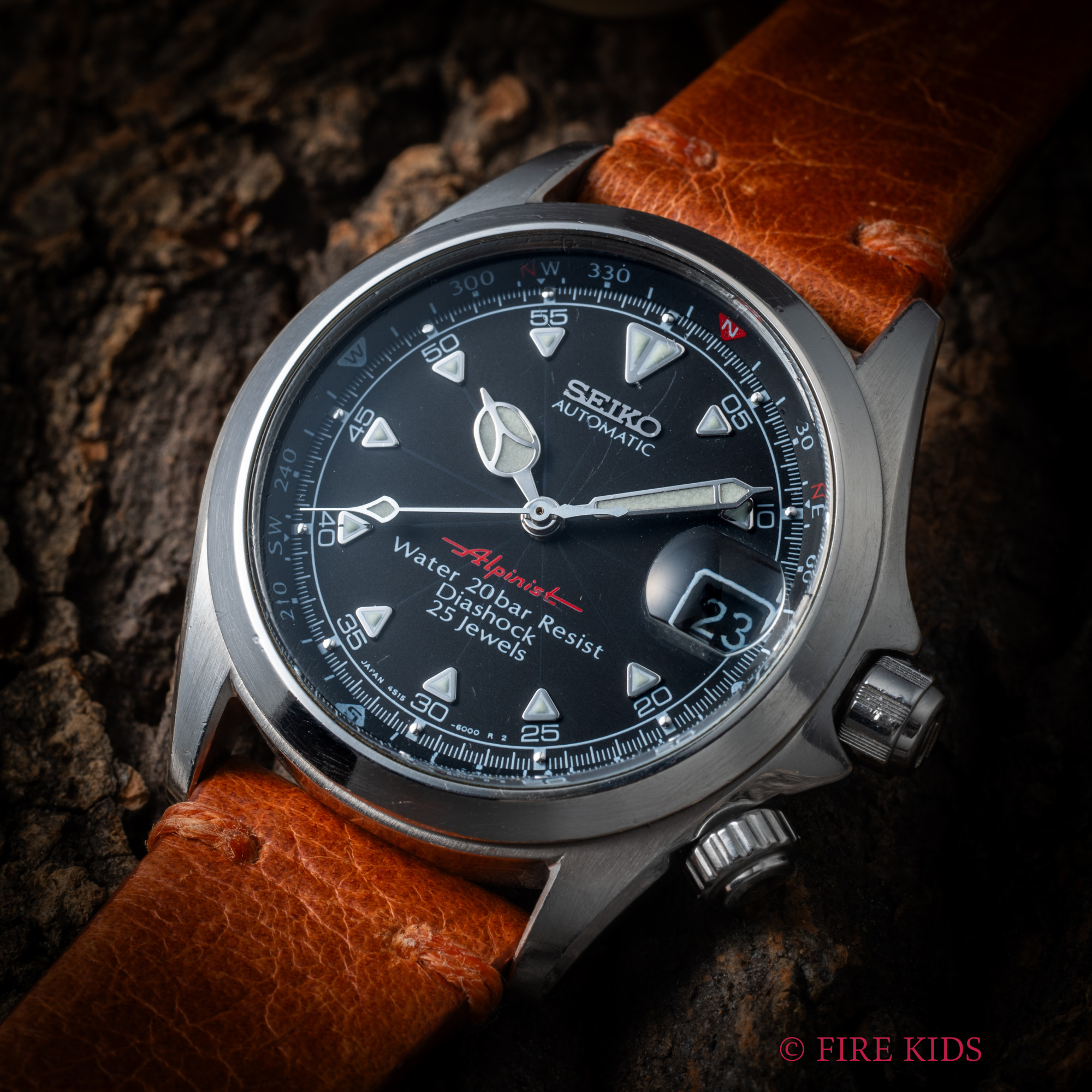 セイコー アルピニスト 1995年製 Ref.4S15-6000 自動巻 コブラハンド インナー回転ベゼル ねじ込みリューズ