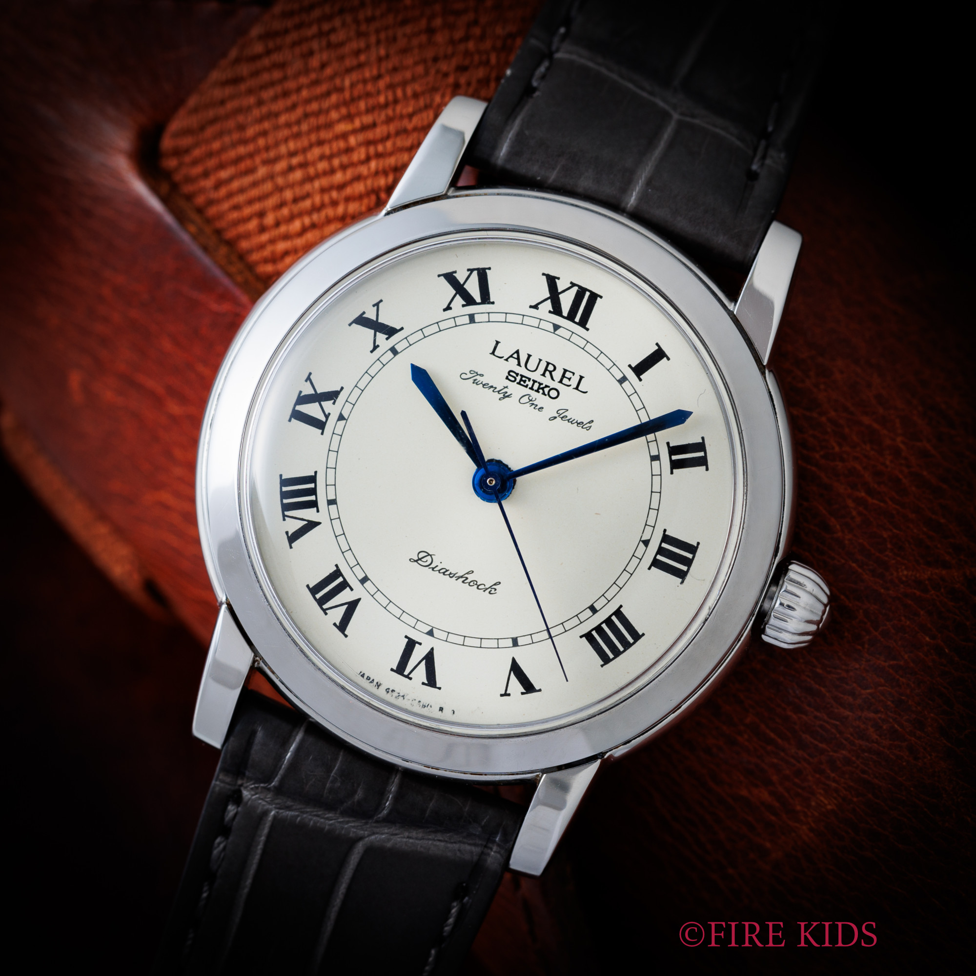 セイコー ローレル 手巻き 1997年製 Ref.4S24-0050 裏スケルトン Cal.4S24A 箱・ギャラ・冊子付き