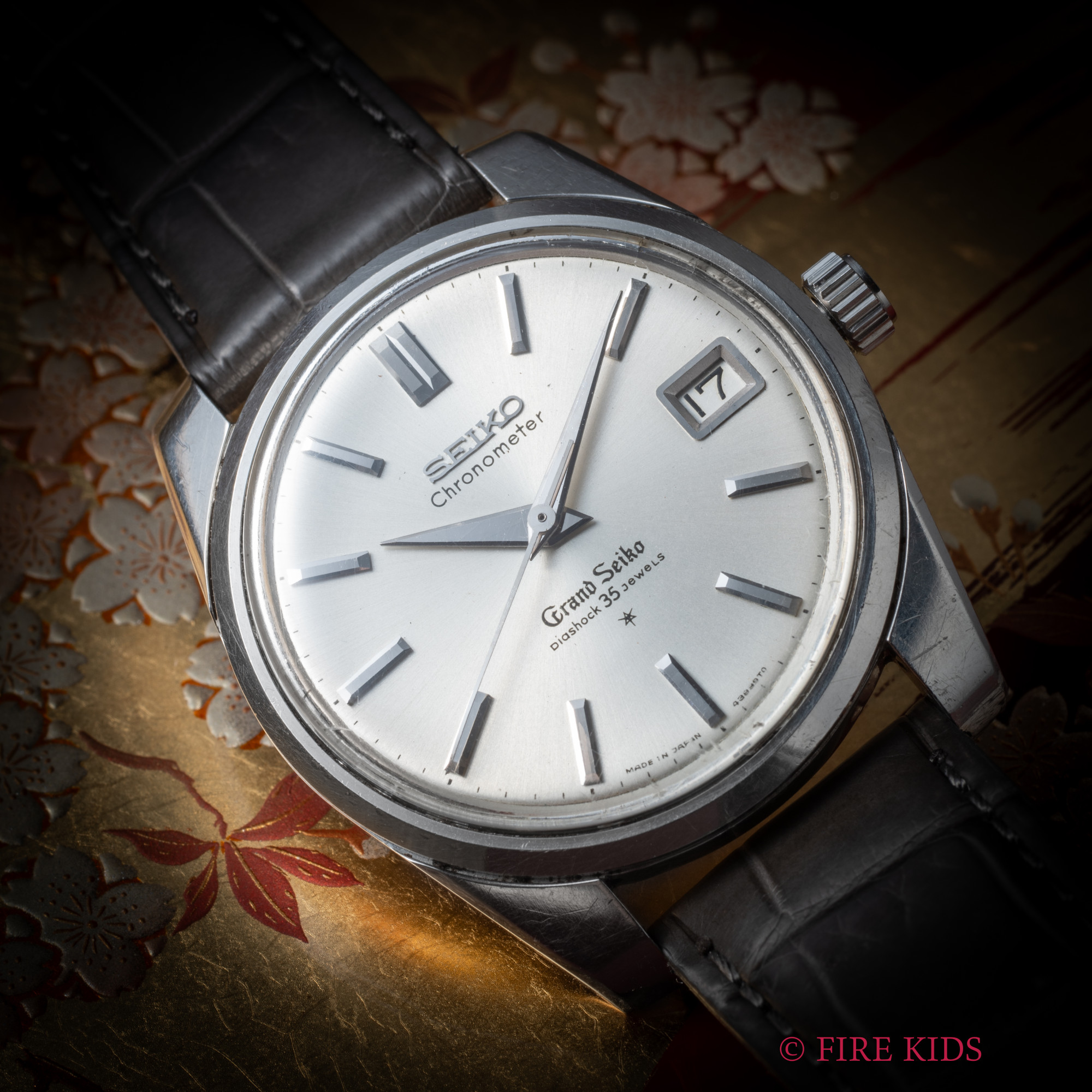 グランドセイコー 2nd 1964年製 初期型 ロービート手巻き クロノメーター表記 獅子メダリオン