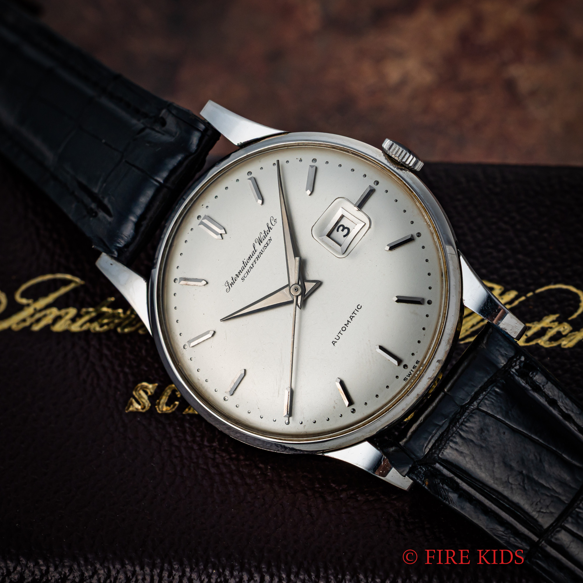 IWC プラチナ PT900 未使用品 寄り目 ラウンドケース ペラトン式自動巻き 純正尾錠 タグ付き 1963年製