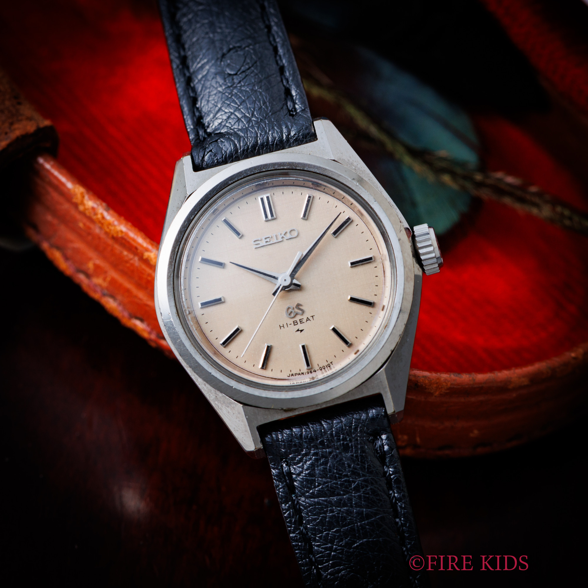 グランドセイコー 1972年製 19GS レディース Ref.1964-0010 10振動手巻 PMPケース 美品 純正尾錠