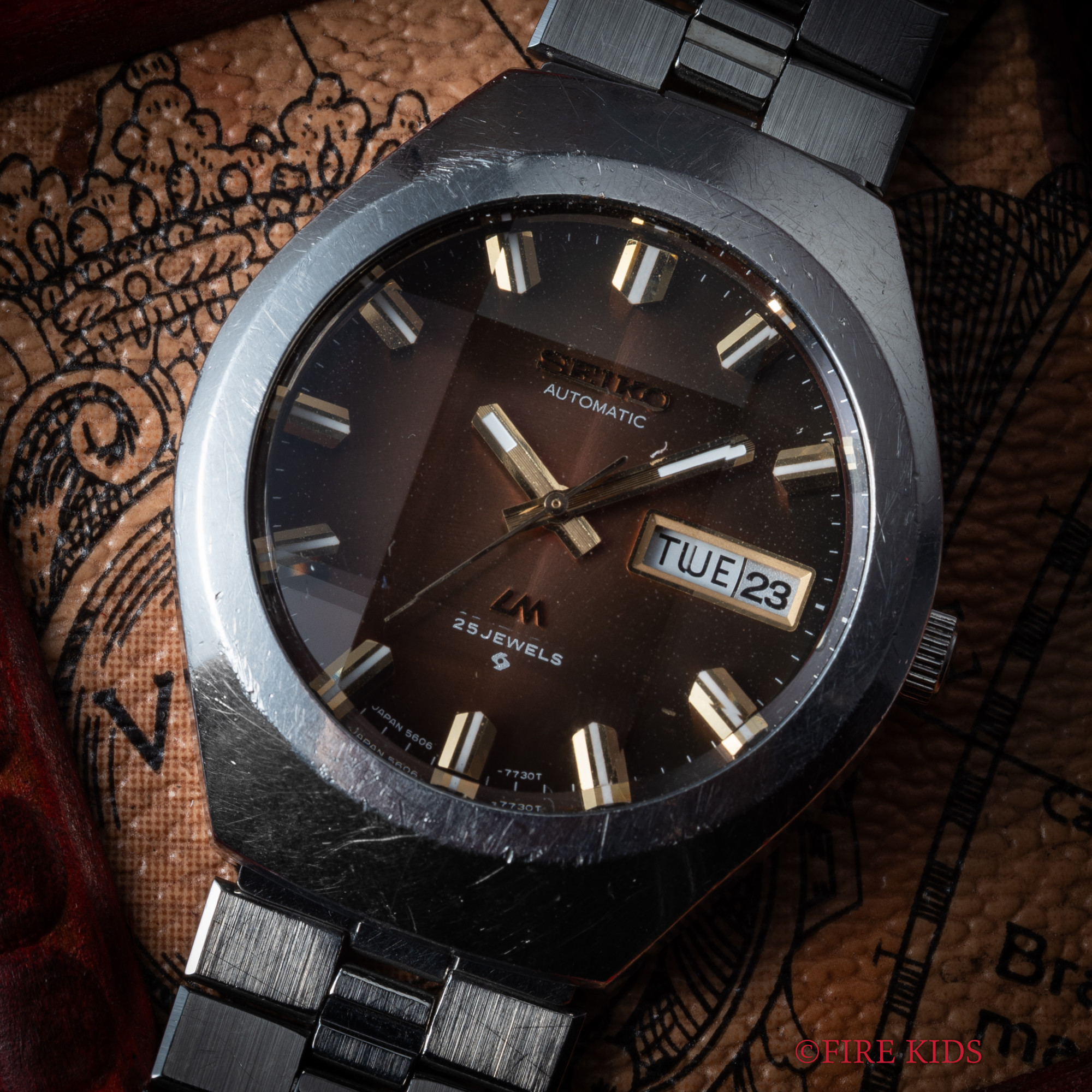 セイコー ロードマチックLM 1974年製 カットガラス ボルドーダイヤル 自動巻き 純正ブレス