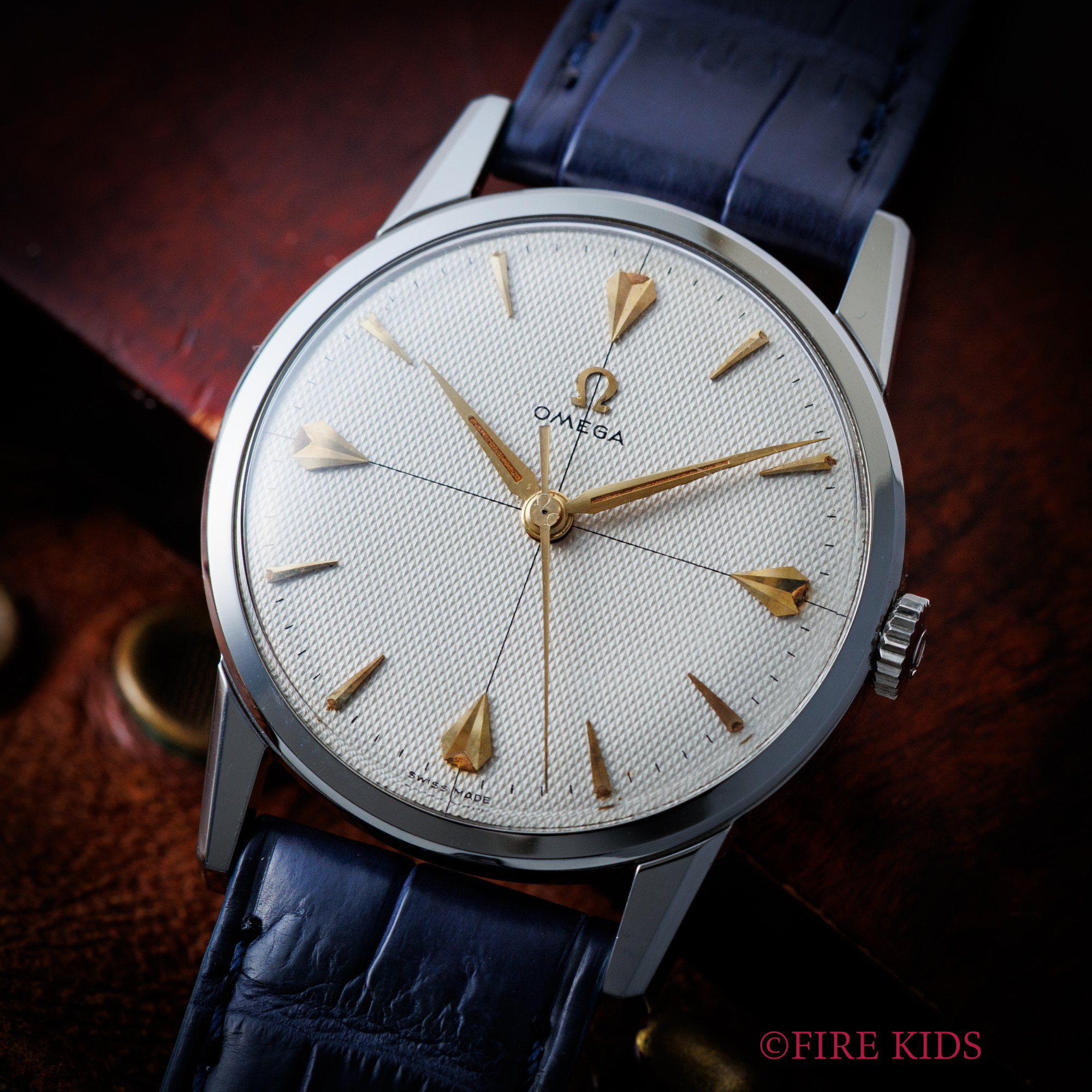 オメガ 30mmキャリバー 1963年製 ホワイトハニカムダイヤル Cal.286 手巻き