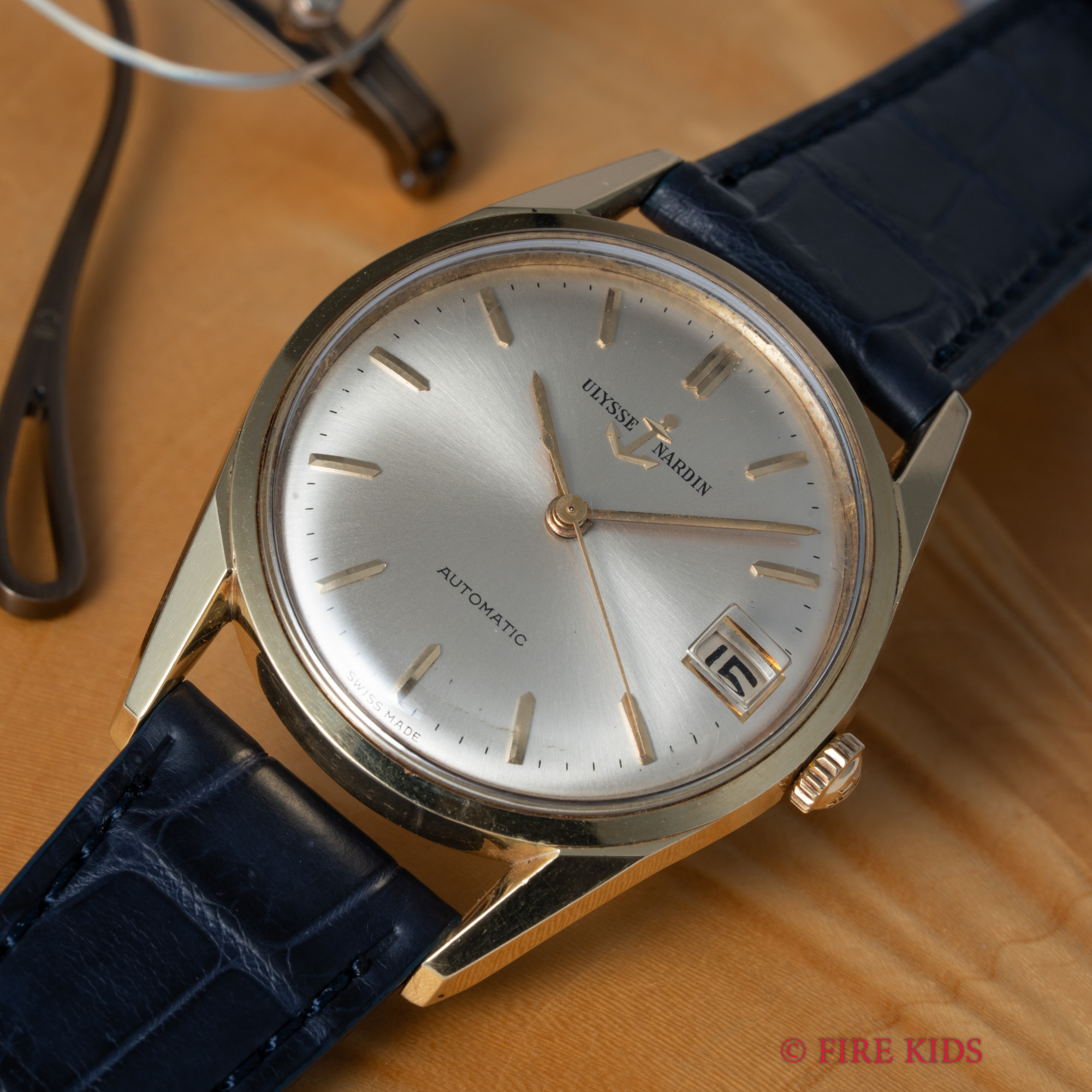 ユリスナルダン ラウンドケース 1960年代 GP/ステンバック