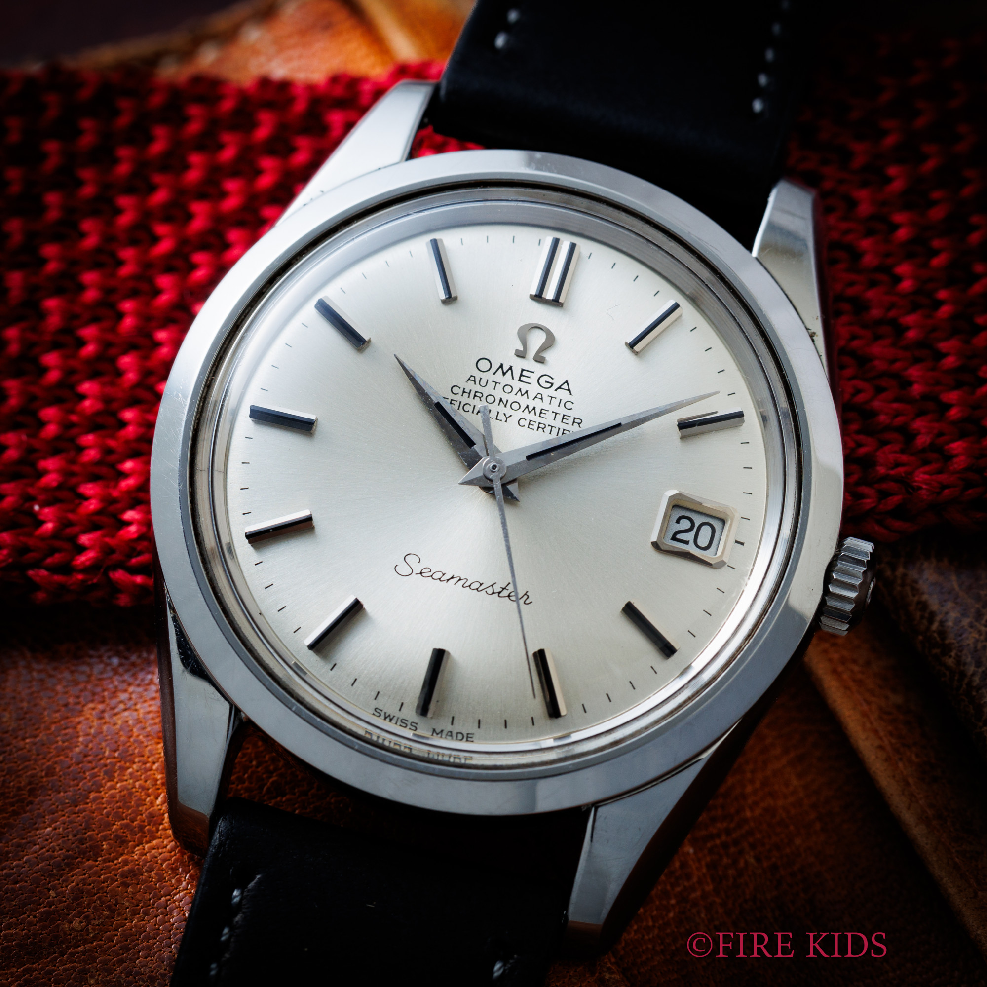 オメガ OMEGA シーマスター 1968年製 クロノメーター自動巻きシルバーカラーダイヤル ドーフィン針 Ref.166.010