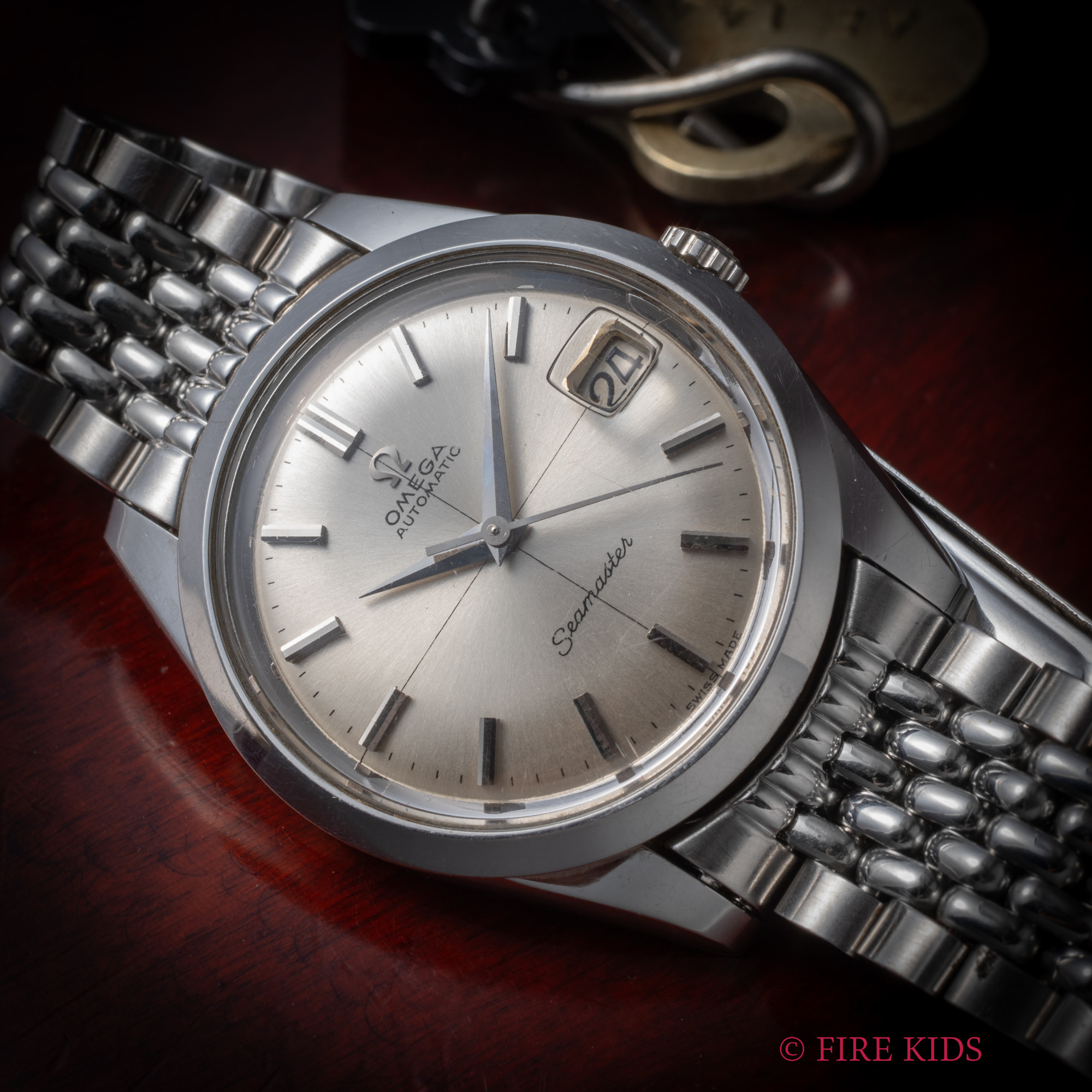オメガ シーマスター 1968年製 Ref.166010-67 SC 裏シール 自動巻き クロスライン 純正ライスブレス付