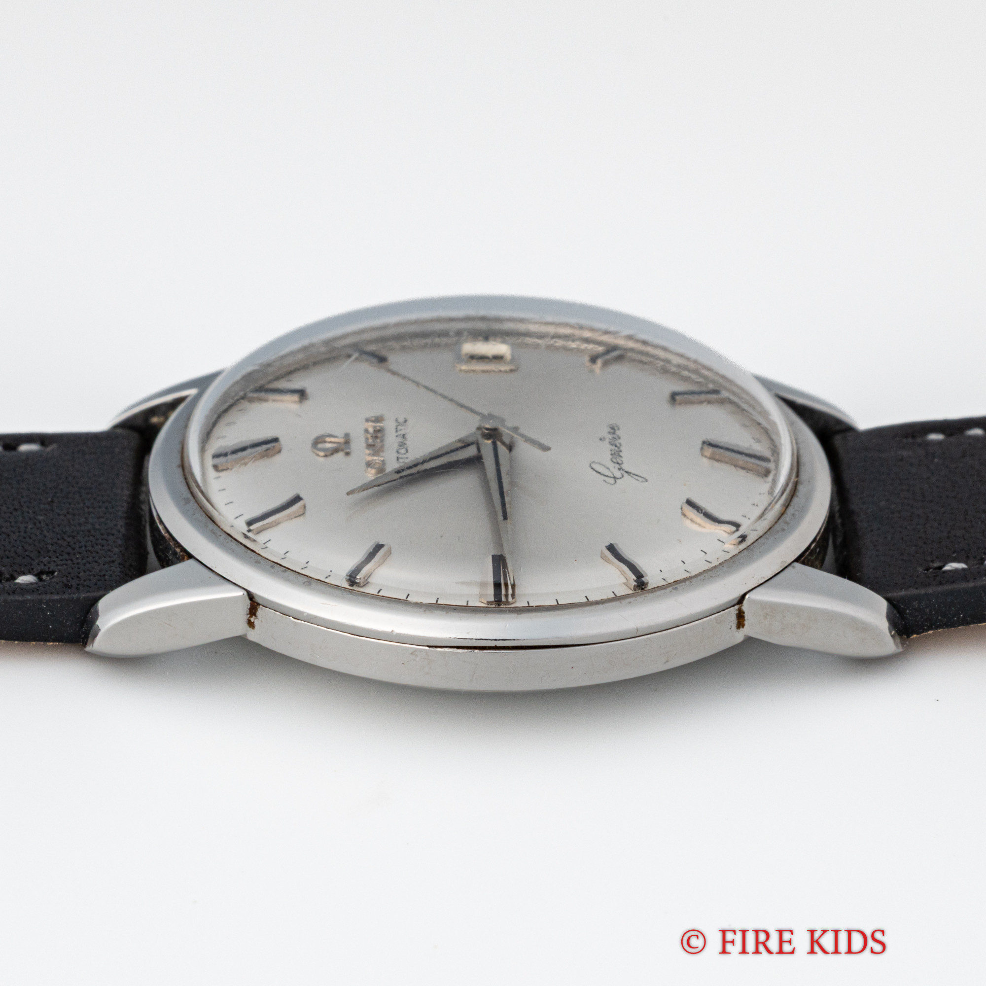 FIREKIDS｜ファイアーキッズ / OMEGA オメガジュネーブ筆記体1962年製