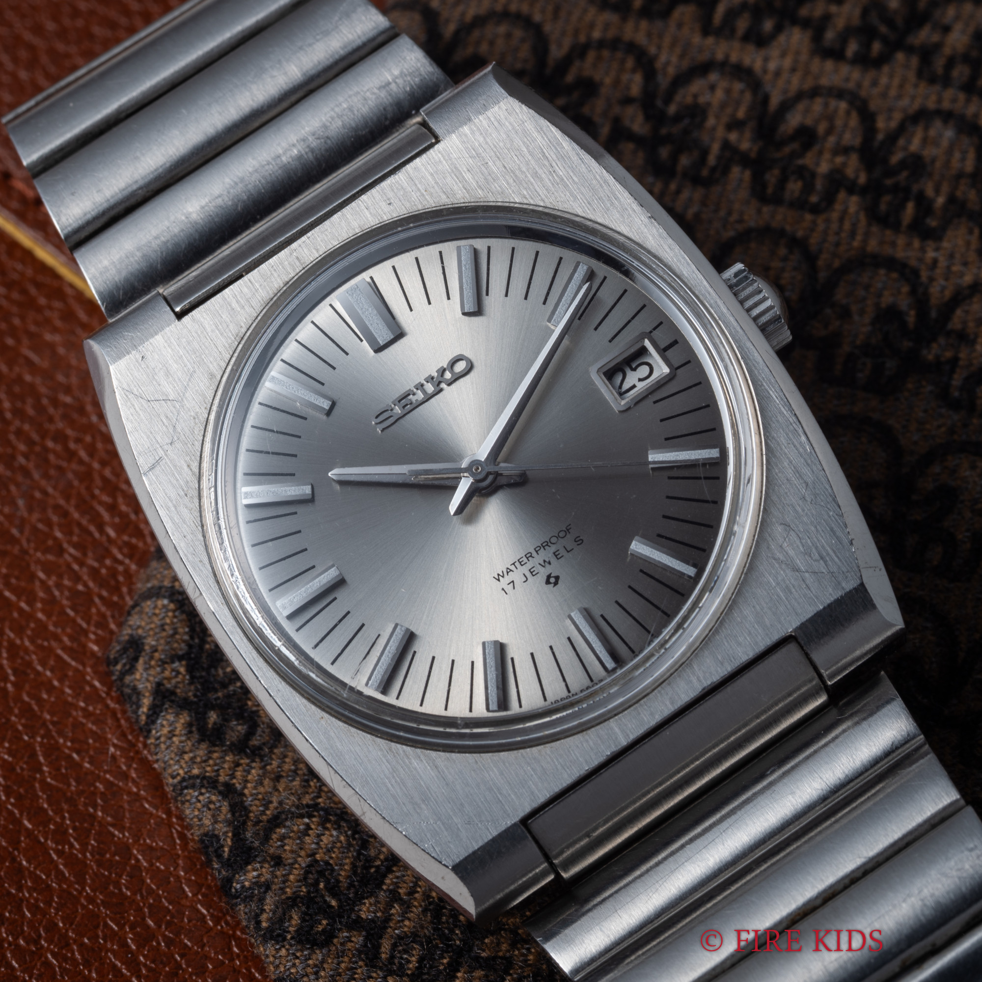 セイコー トノーケース 1971年製造 手巻き 純正ブレス Ref.6602-8060