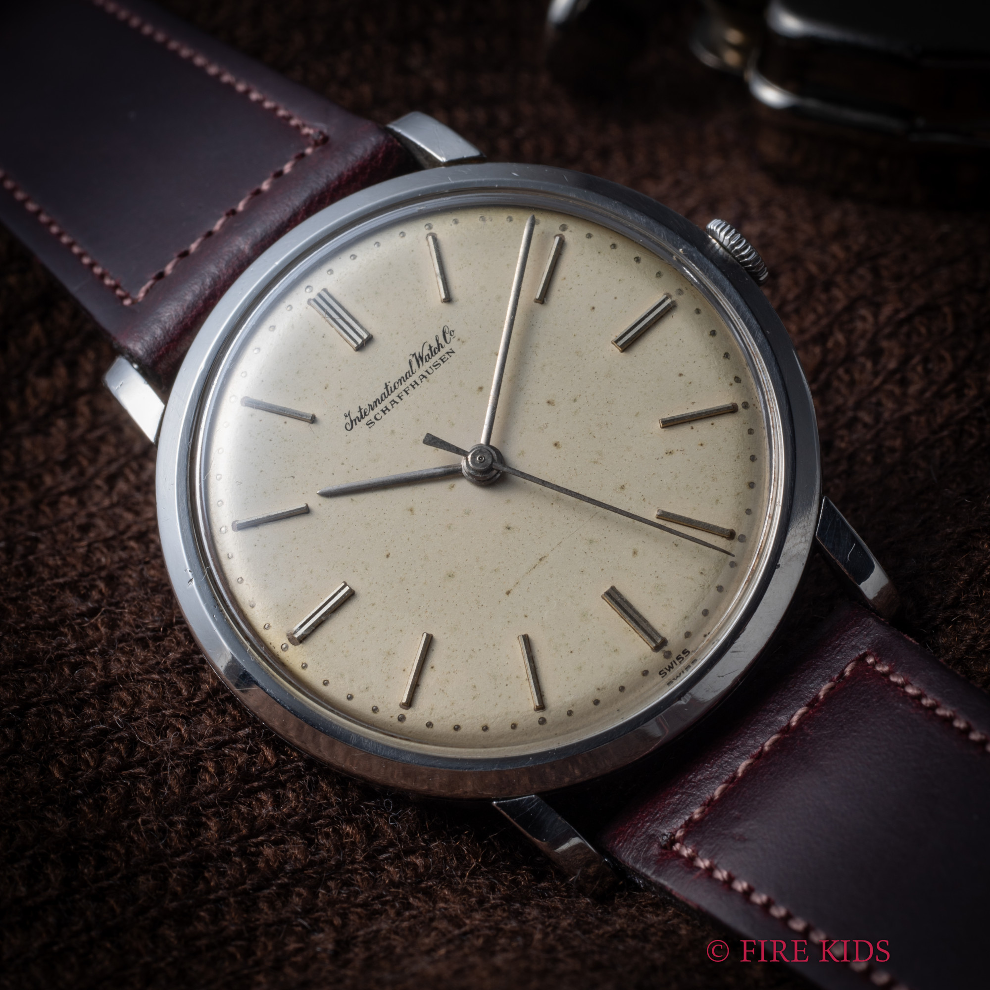 IWC ラウンドケース 1957年製 手巻き Cal.401 ノンデイト