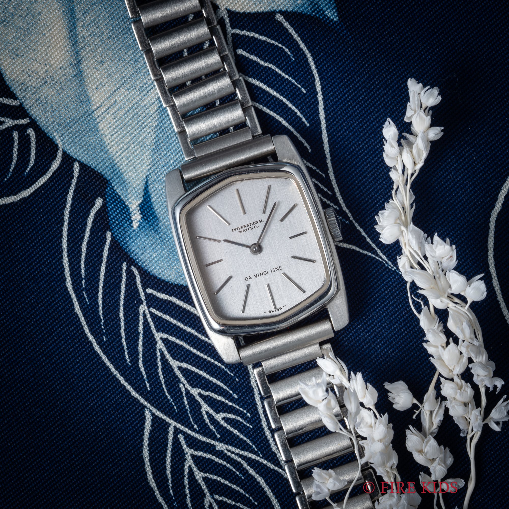 IWC ダ・ヴィンチ ライン 1978年製  手巻き 純正革ベルト、純正尾錠付き