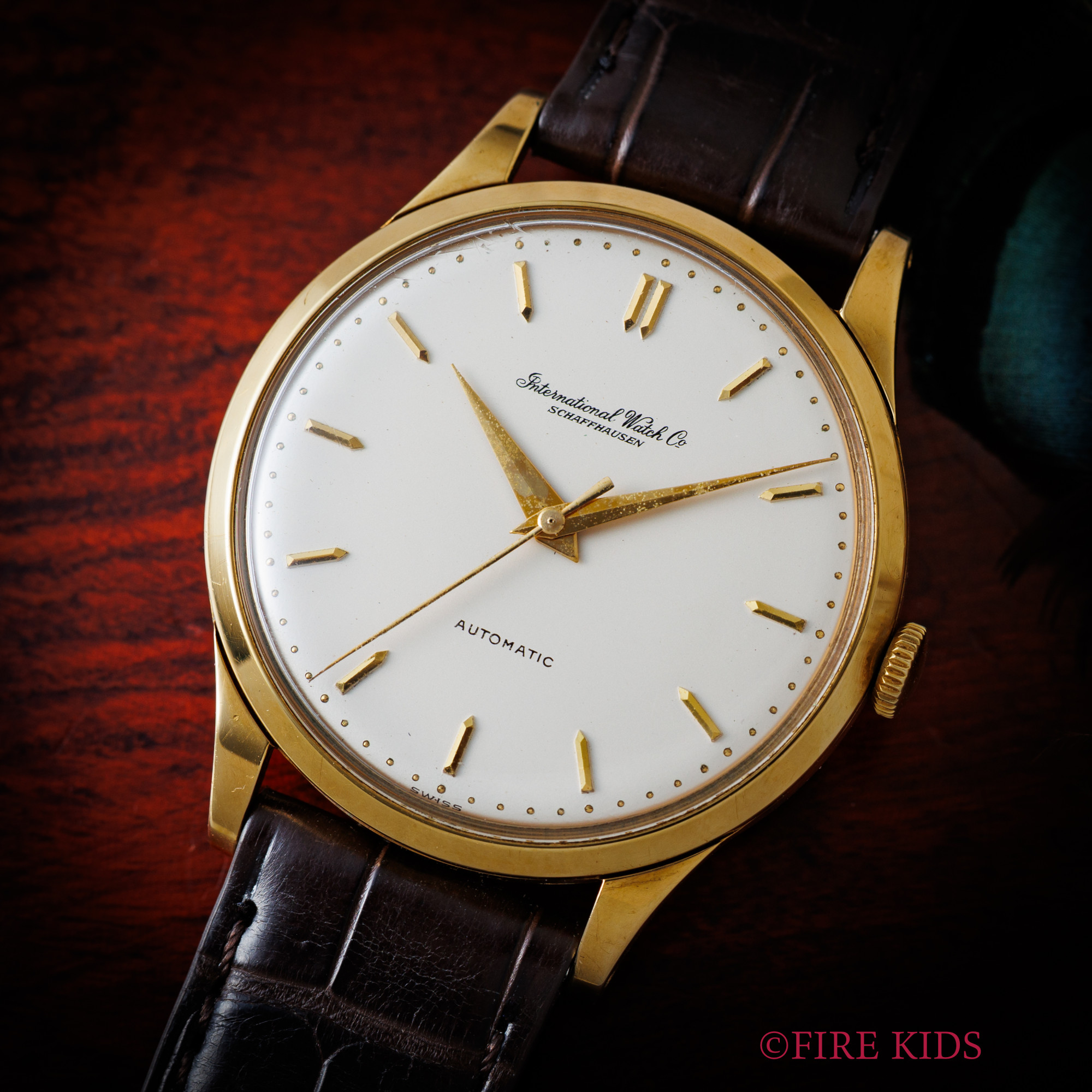 IWC ラウンドケース 1961年製 18KYG ペラトン式自動巻き Cal.853 ノンデイト 筆記体ロゴ
