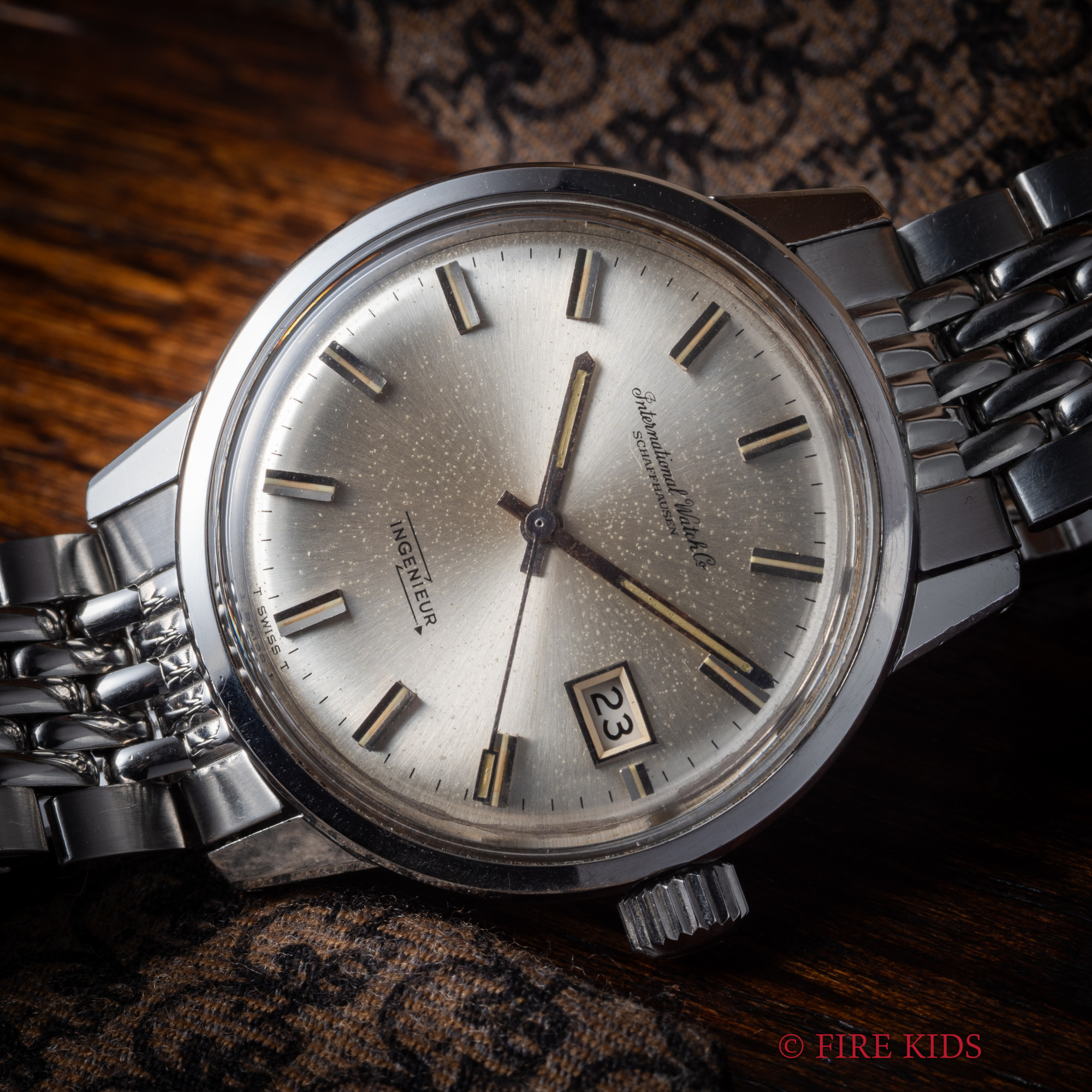 IWC インヂュニア 37㎜ ジャンボ 1969年製 Ref.866A ペラトン式自動巻 Cal.8541ハック付 純正ブレス