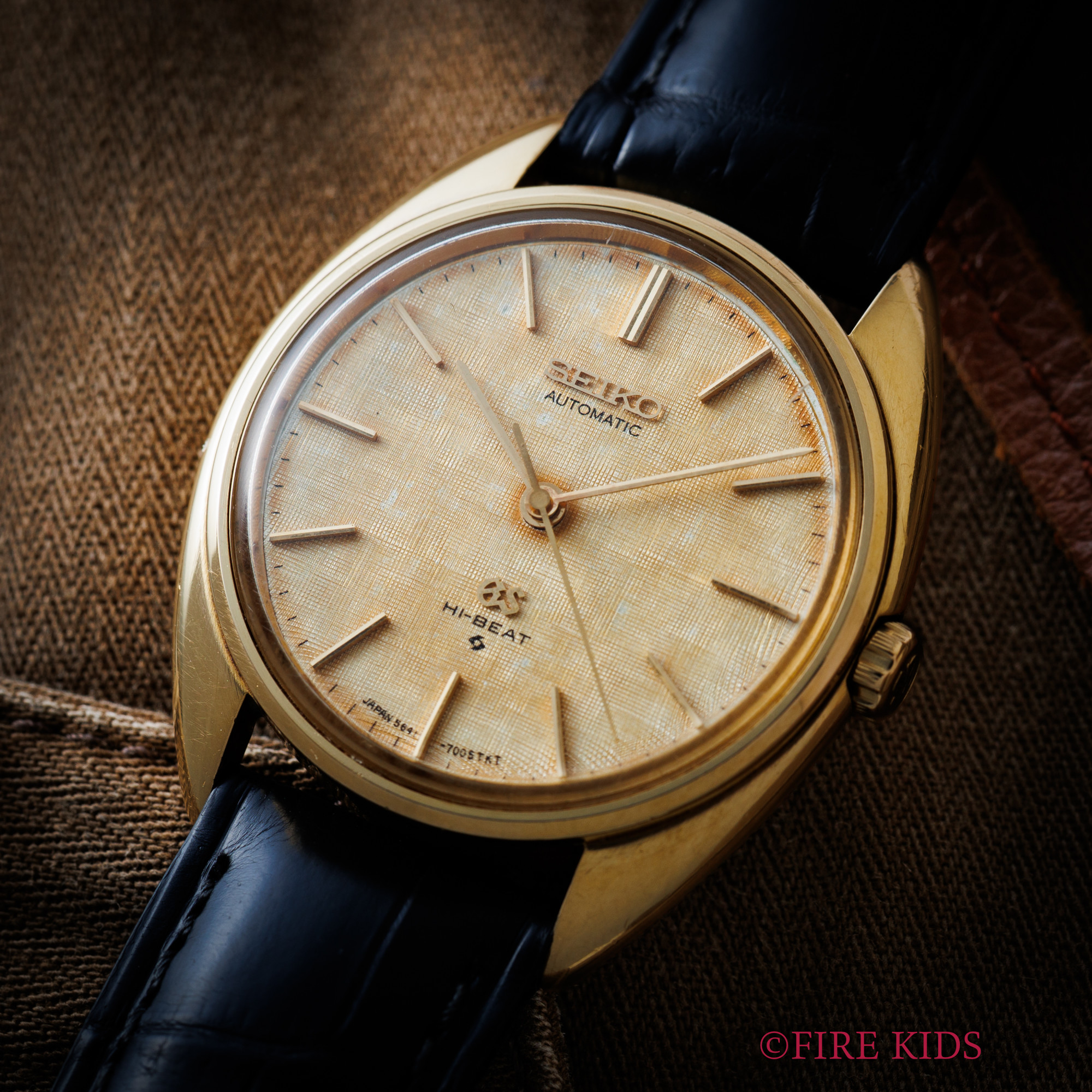グランドセイコー 56GS 18金無垢 1971年製 自動巻き リネン文字盤 Ref.5641-7005
