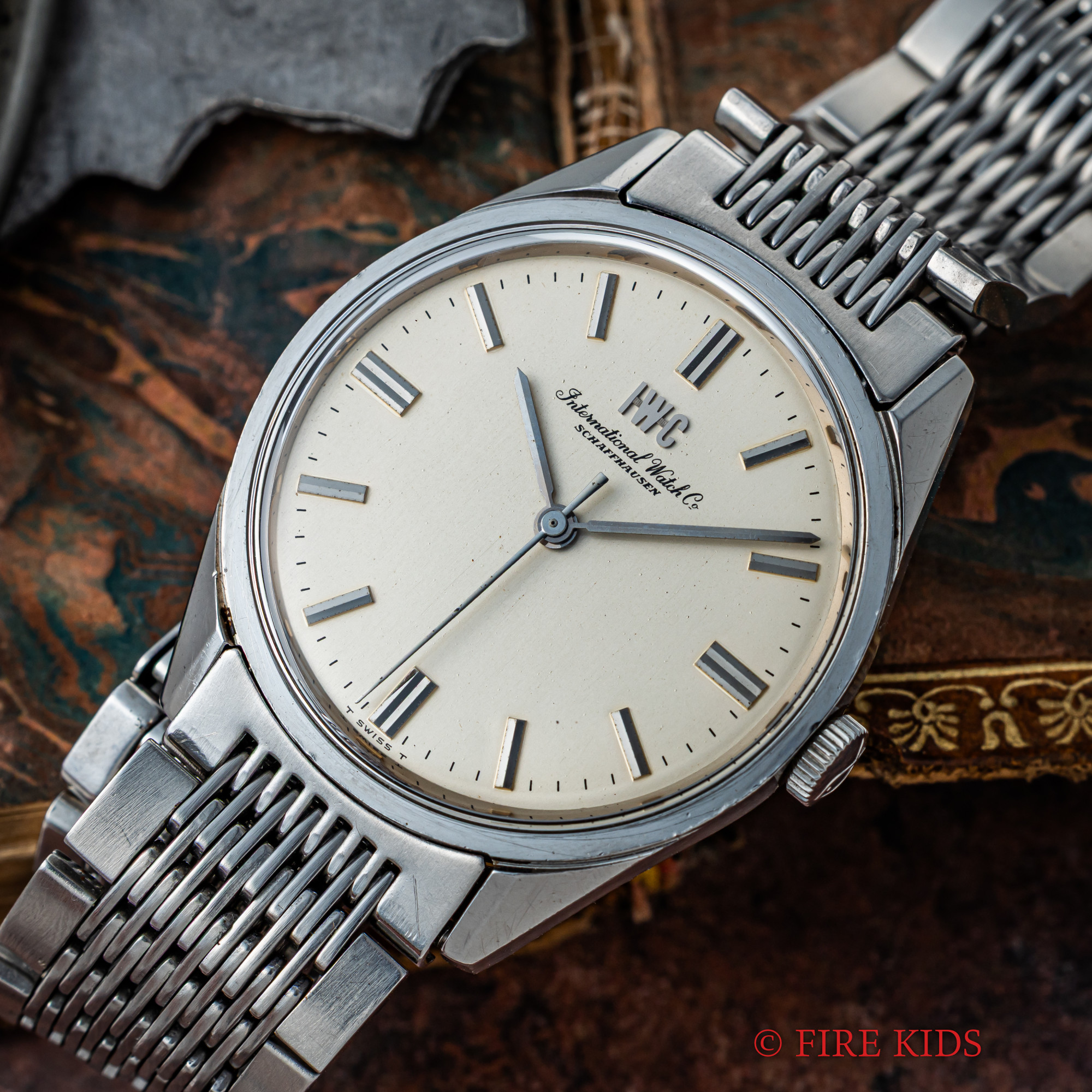 IWC ラウンドケース 純正ブレス 1970年製 Cal.89 手巻き ノンデイト