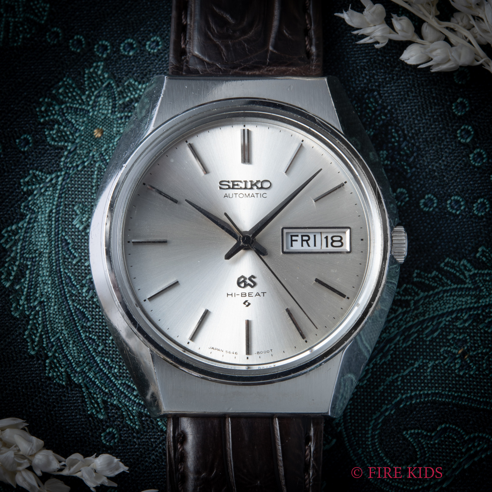 グランドセイコー 1971年製 56GS Ref.5646-8000 ハイビート自動巻 トノー型ケース デイデイト
