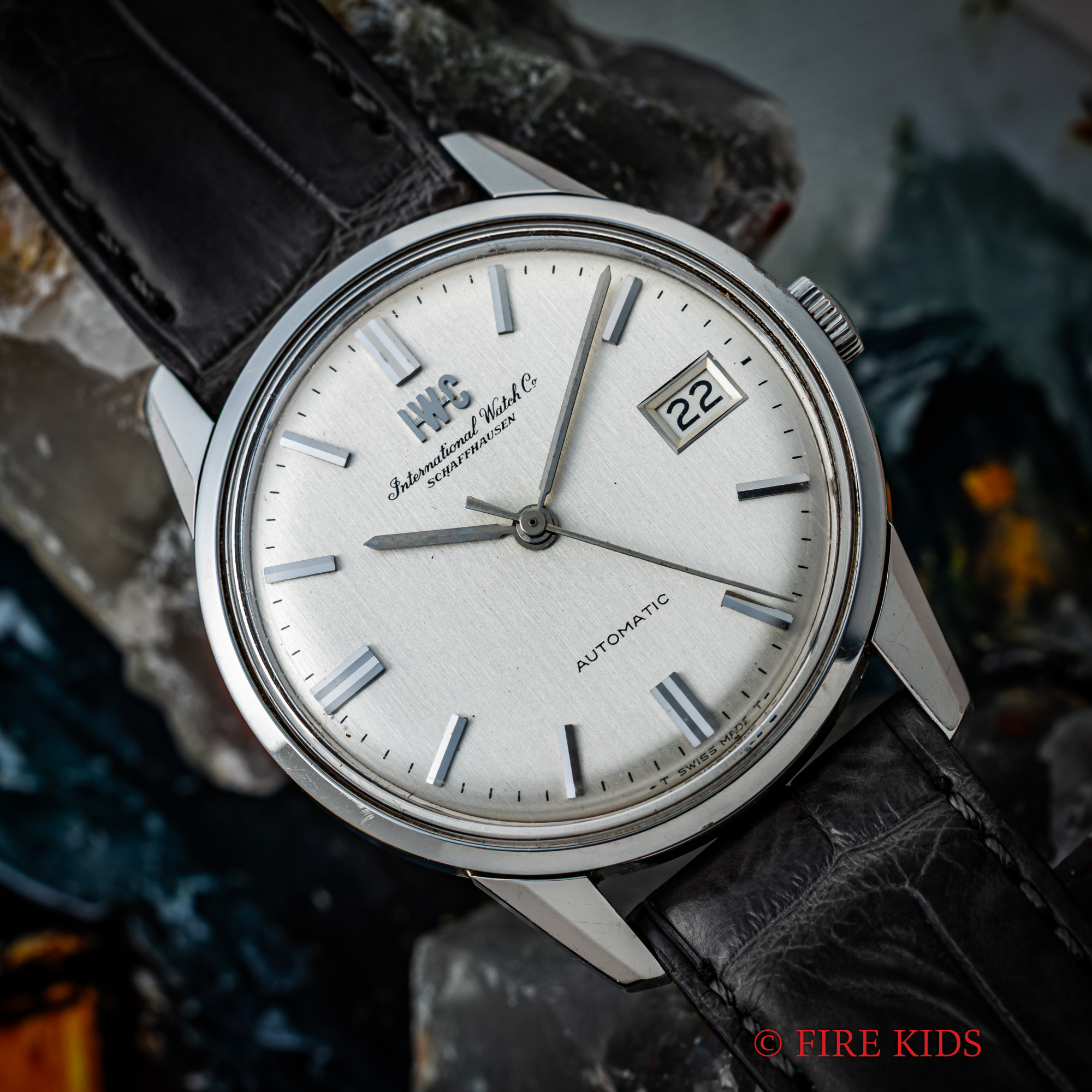 FIREKIDS｜ファイアーキッズ / IWC ラウンドケース Cal.8541 1969年製