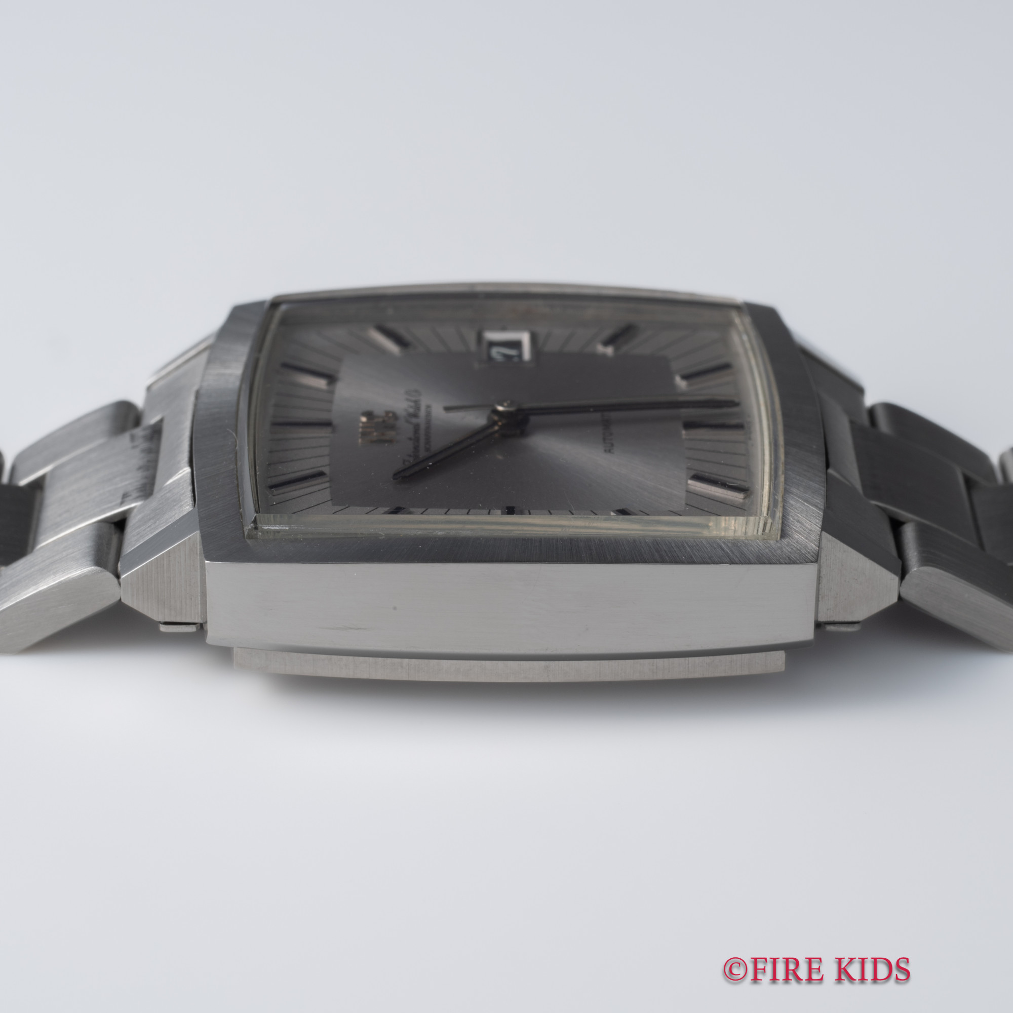 FIREKIDS｜ファイアーキッズ / IWC 1975年製 防水スクエアケース お魚