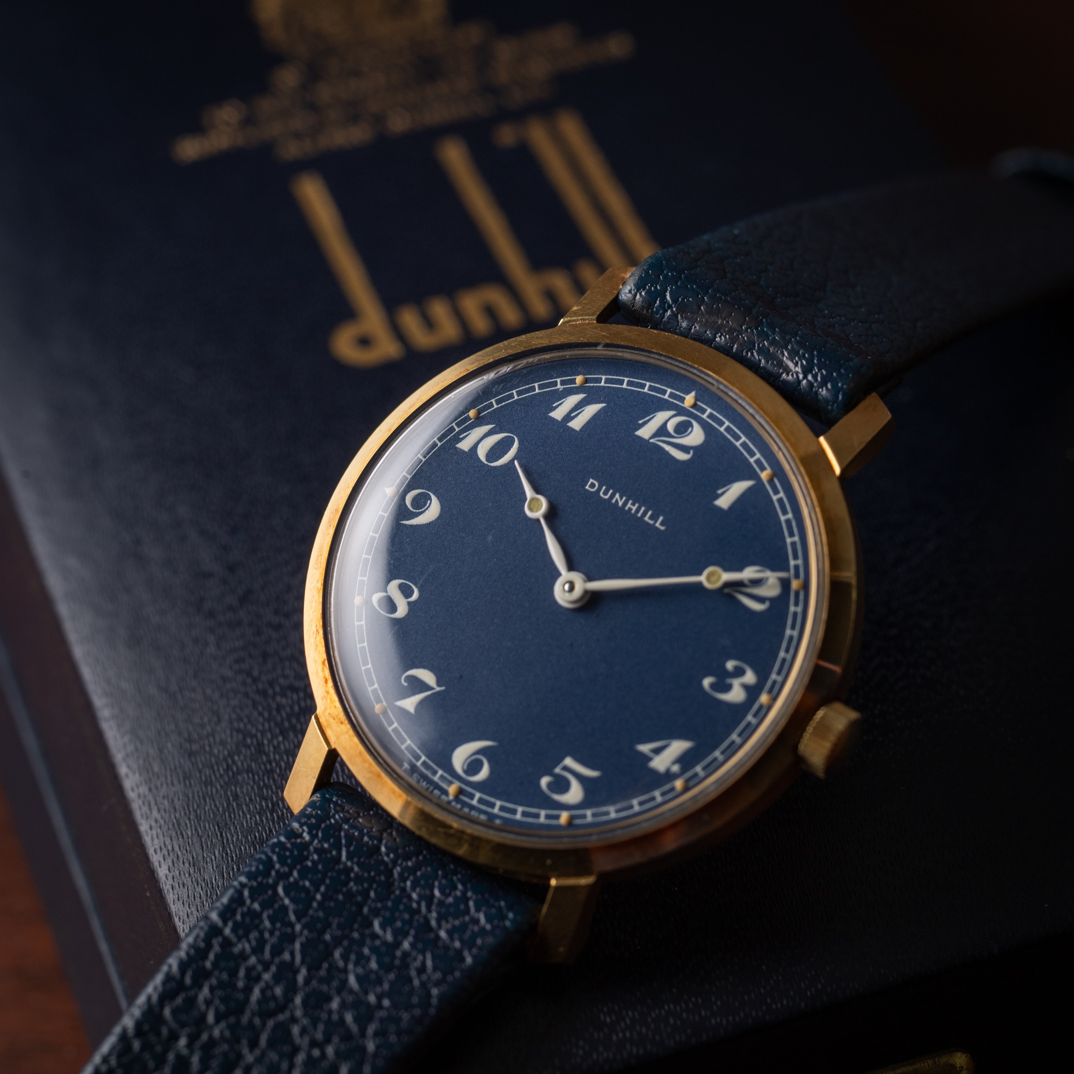 ダンヒル 18KYGラウンド ブルーダイヤル ジャガールクルトムーブ 箱ギャラ付き 1970年代製