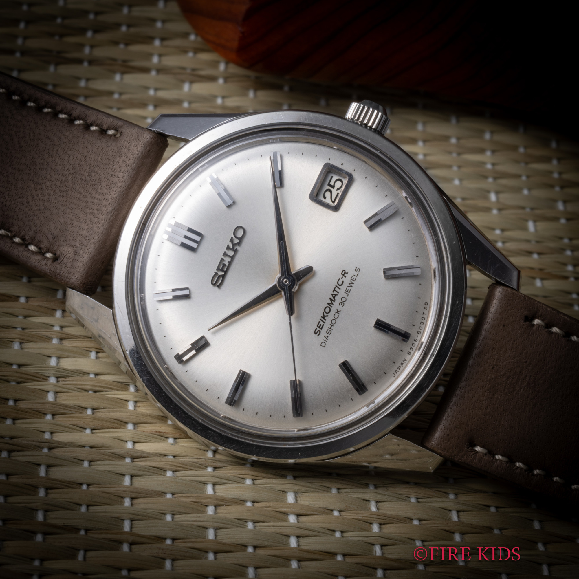 セイコー 1967年製 マチックR Ref.8305-8031 30石薄型自動巻 シルバーダイヤル