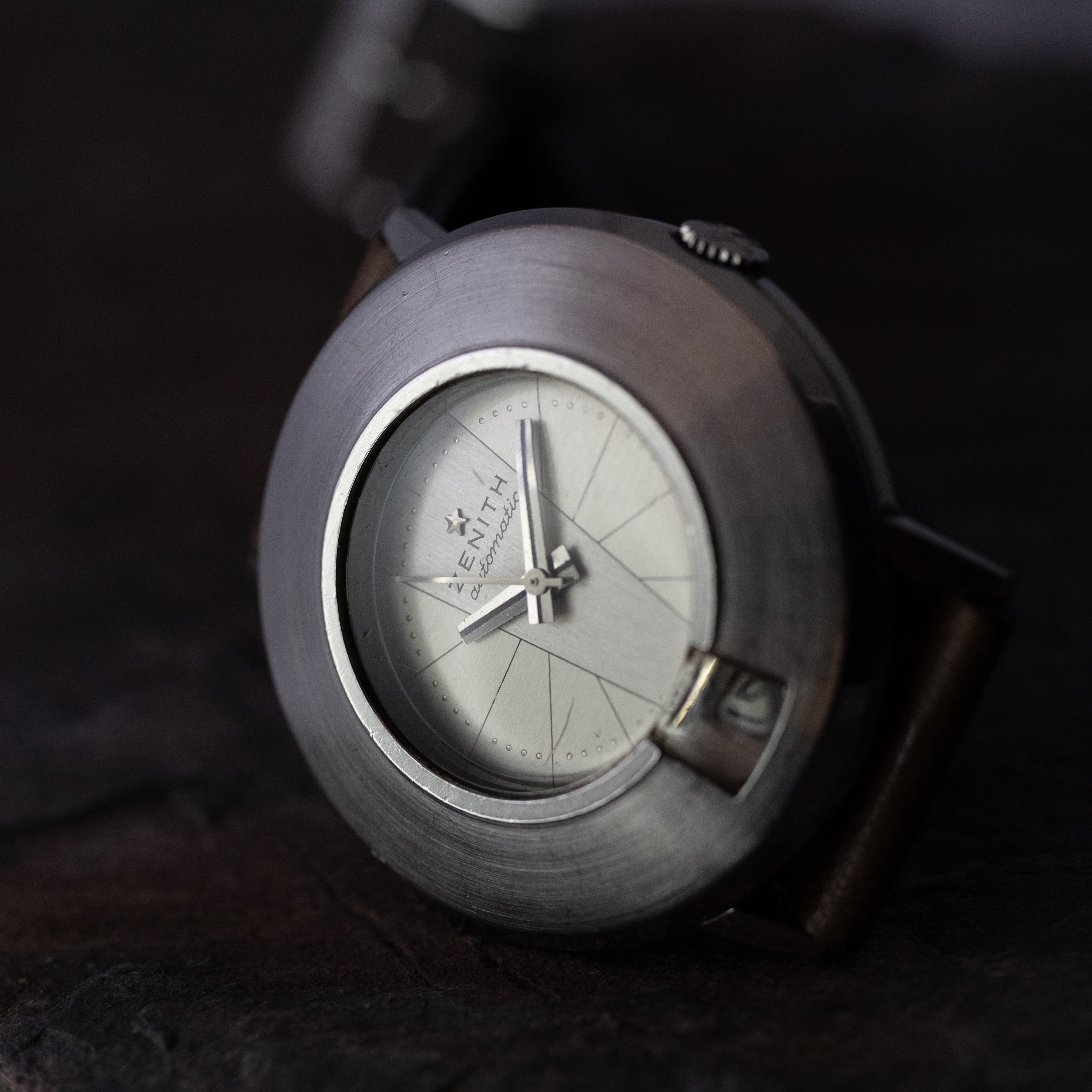 ゼニス 鉄仮面  自動巻き 1960～70年代