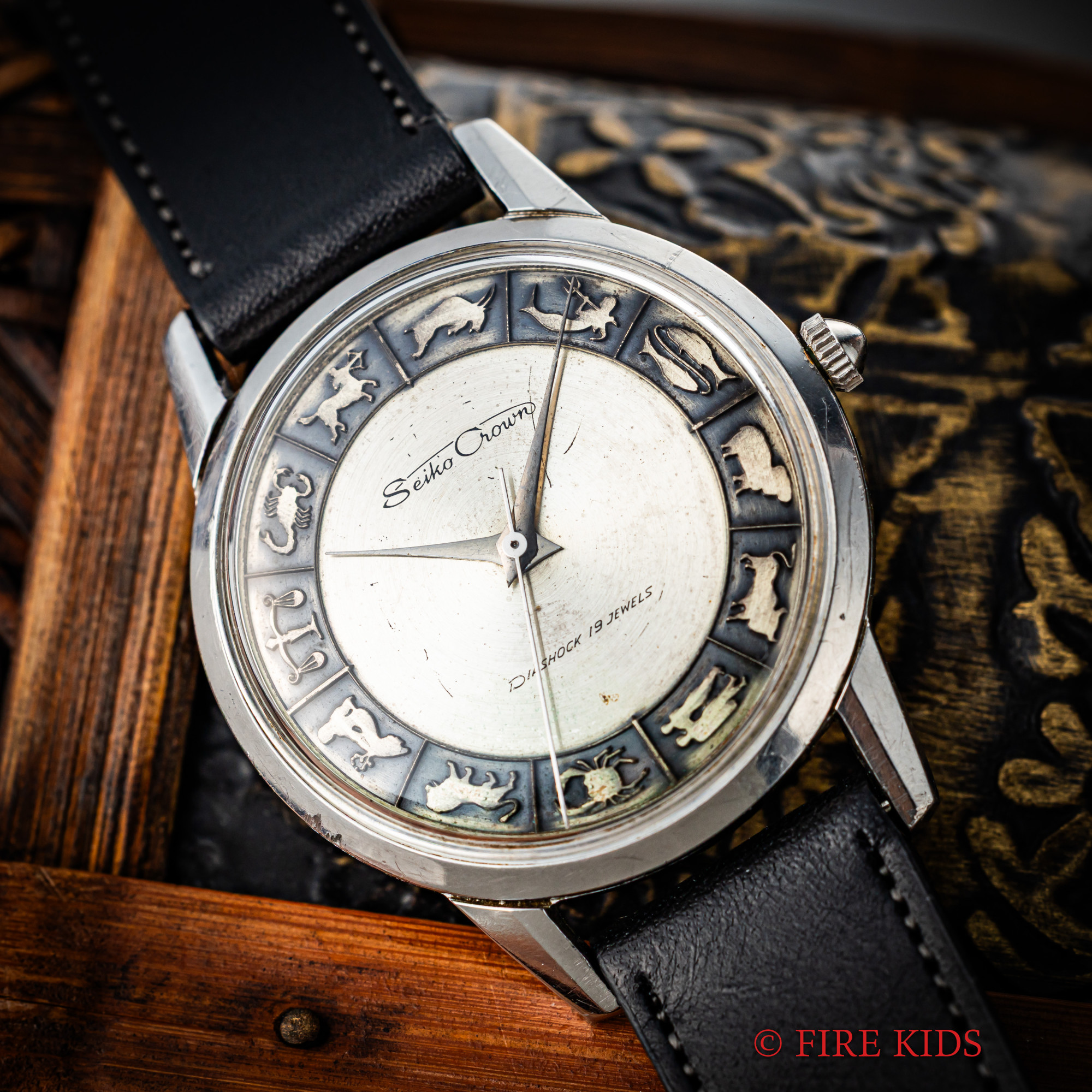 セイコー SEIKO クラウン 1961年製 星座文字盤 Ref.J14065 手巻き 筆記体ロゴ