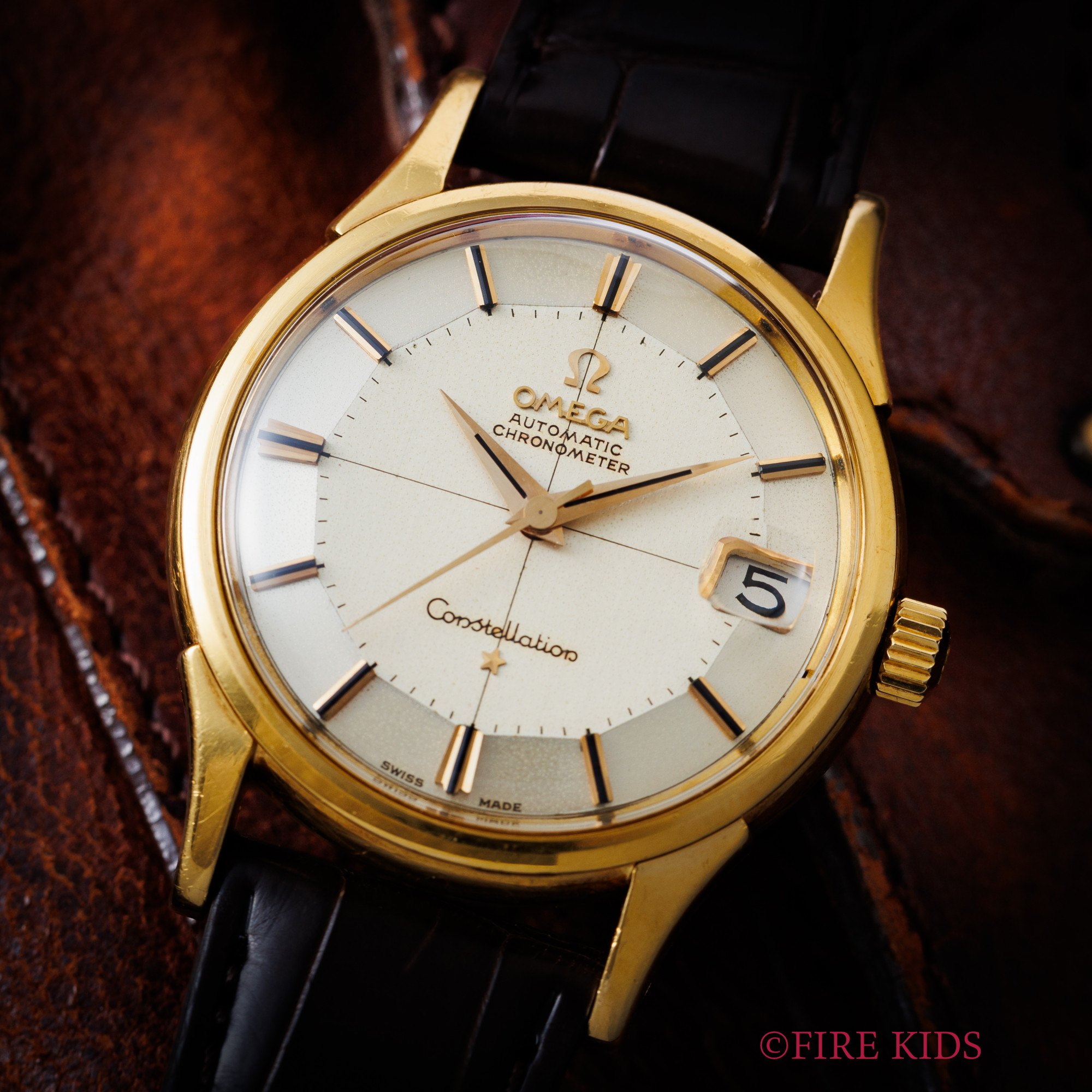 オメガ OMEGA コンステレーション 12角 18金無垢イエローゴールド 1961年製 クロスライン Ref.14393/4 SC 61 自動巻きクロノメーター Cal.561