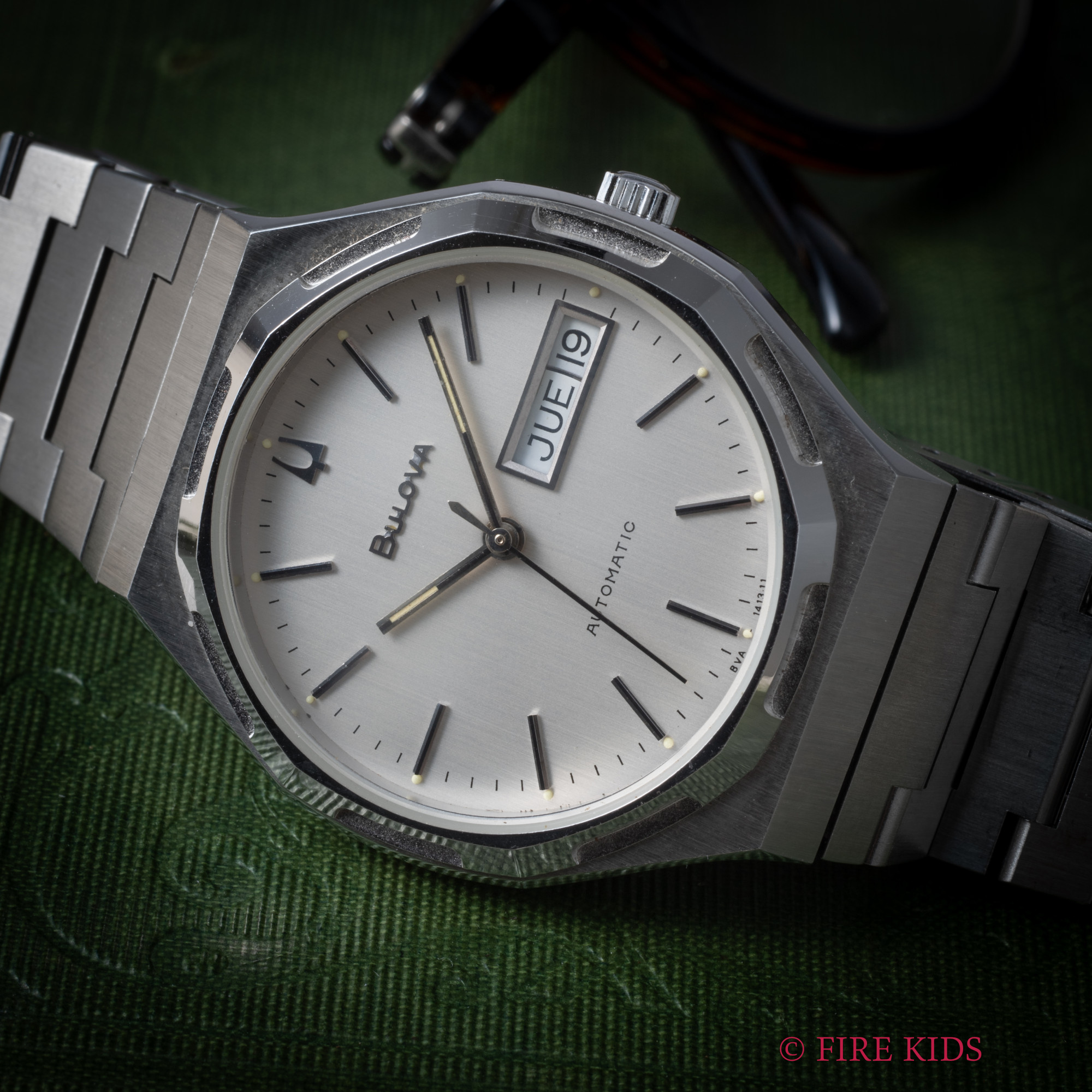 ブローバ BULOVA ラグスポ ジェンタ風デザイン 1970年代製 Ref.4430142 自動巻き 一体型ブレス