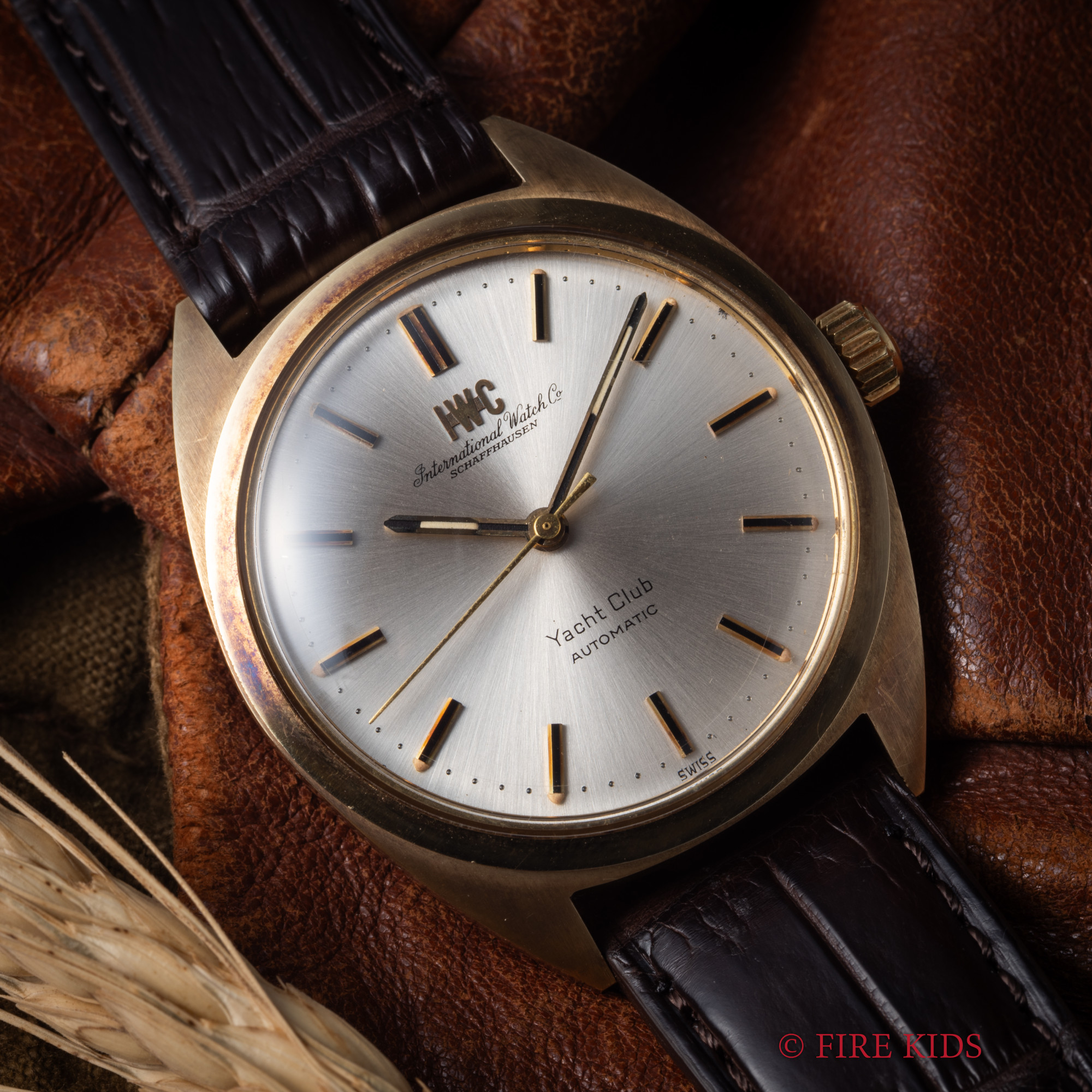 IWC ヨットクラブ 1971年製 Ref.R911A K14金無垢ステンバック ノンデイト 自動巻 純正尾錠付
