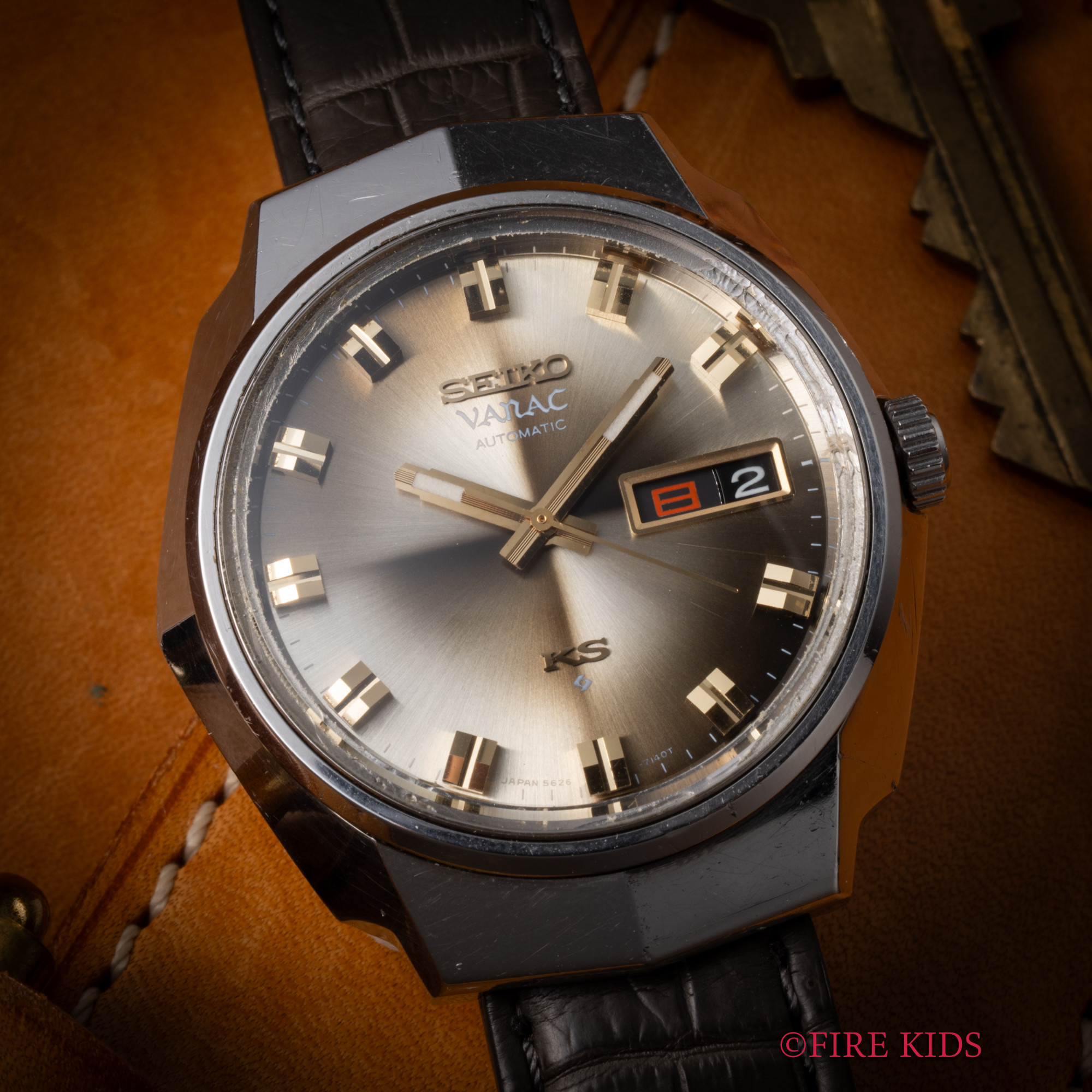 キングセイコー KING SEIKO 56KSバナック 1973年製 ブラウン4分割グラデーション ハイビート自動巻き 平面ガラス