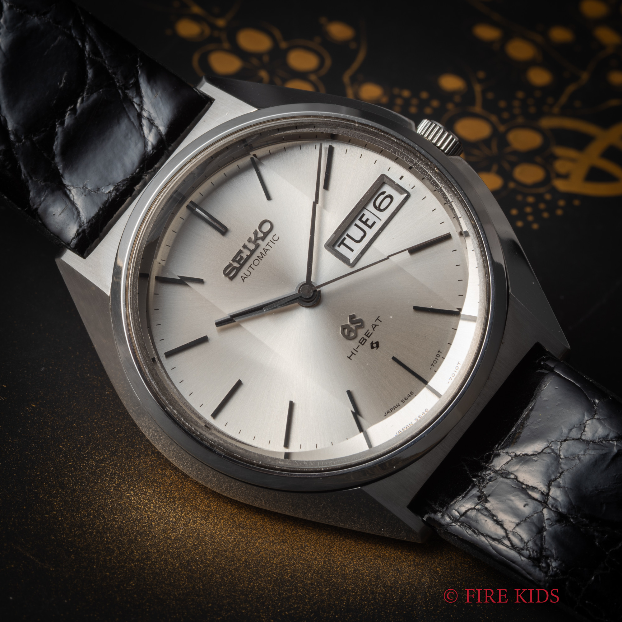 セイコー SEIKO 56グランドセイコー 1971年製 カットガラス Ref.5646-7010 ハイビート自動巻き Cal.5646A 未使用品 箱、ギャラ、タグ、純正尾錠付き 裏シール