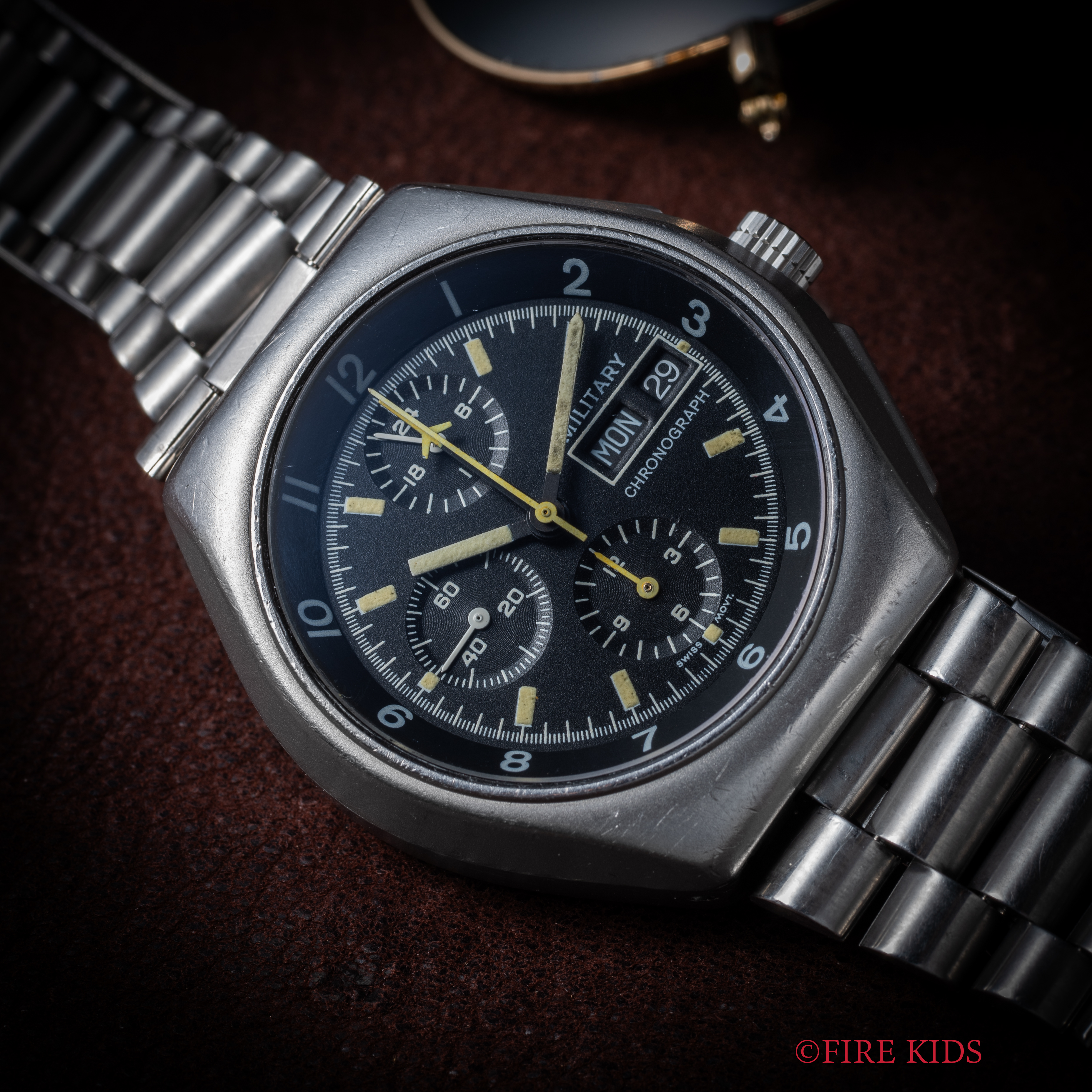 チュチマ ミリタリークロノグラフ 1990年代 自動巻き レマニア5100