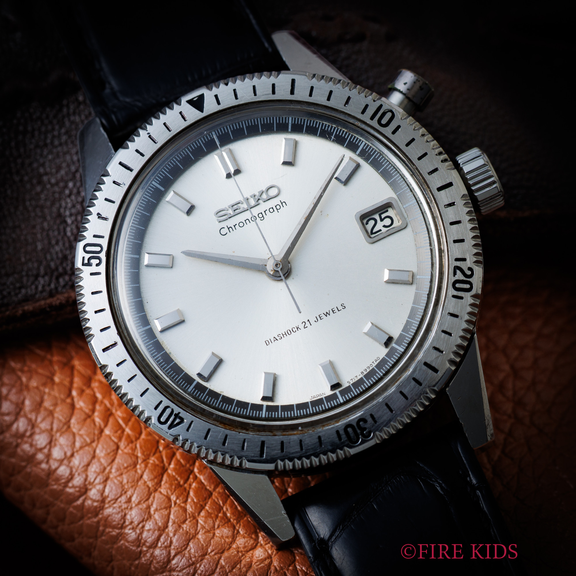 セイコー SEIKO ワンプッシュクロノグラフ 1964年製 手巻き ステンレスベゼル Ref.5717-8990