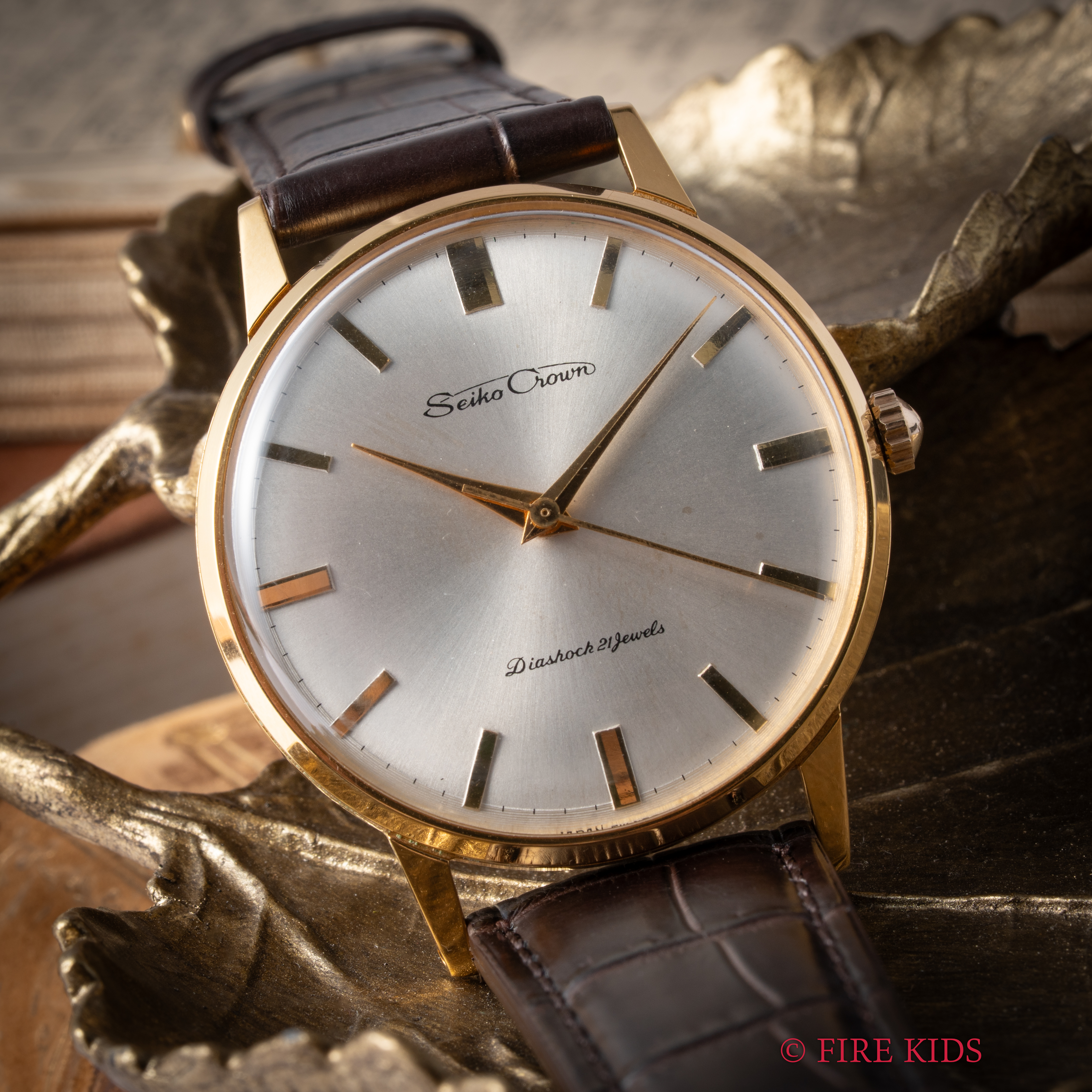 セイコー SEIKO クラウン 1964年製 未使用品 Ref.J15003E 手巻 金張り 箱、純正革ベルト、尾錠、タグ付き