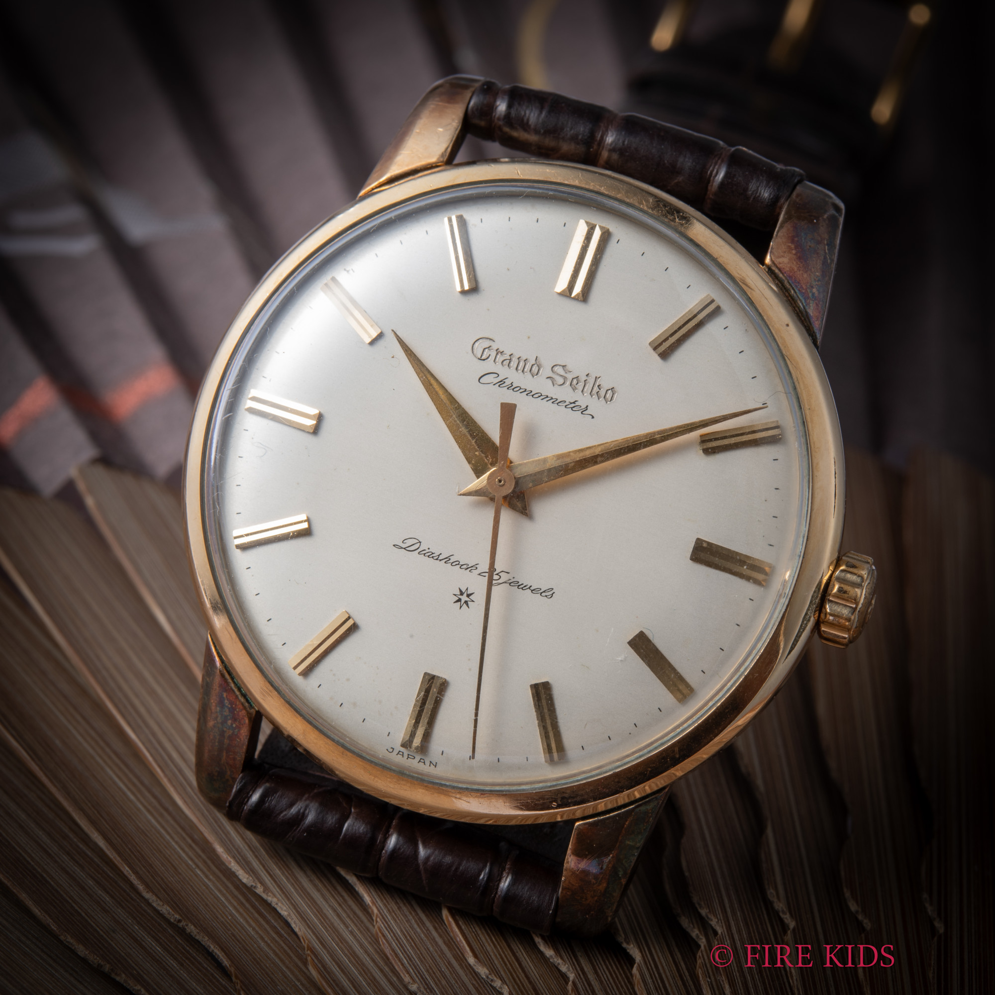 グランドセイコー GRAND SEIKO 1stモデル 彫文字 1961年製 Ref.J14070 Cal.3180 手巻き 箱、歩度証明書付き