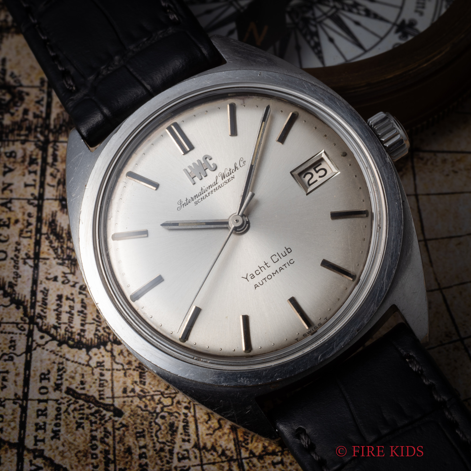 IWC ヨットクラブ 1970年製（昭和45年製） Ref.R811 ペラトン式自動巻 Cal.8541B シルバーダイヤル
