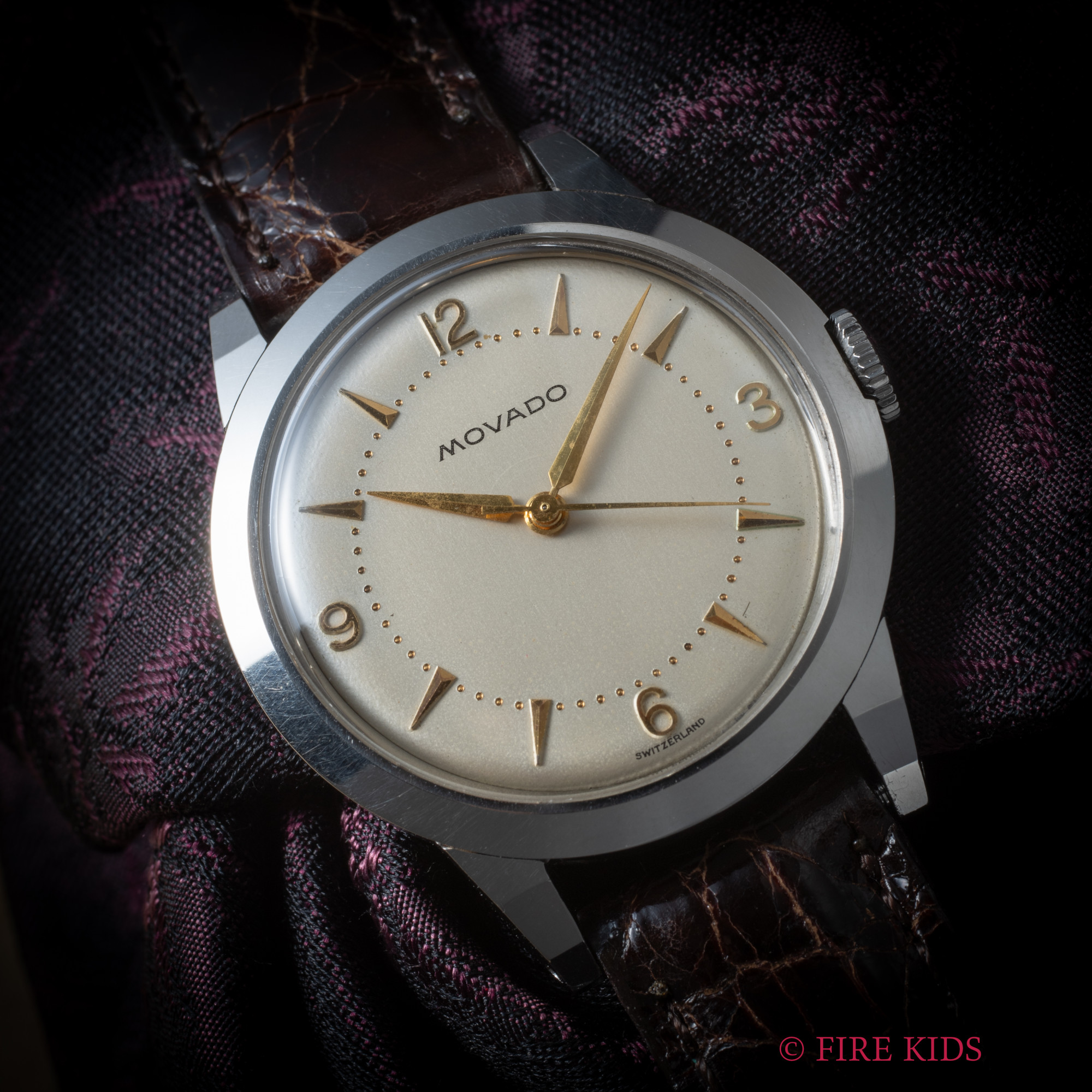 モバード MOVADO 飛びアラビア文字盤 1950年代製 Ref.18629 手巻き Cal.261A FBケース