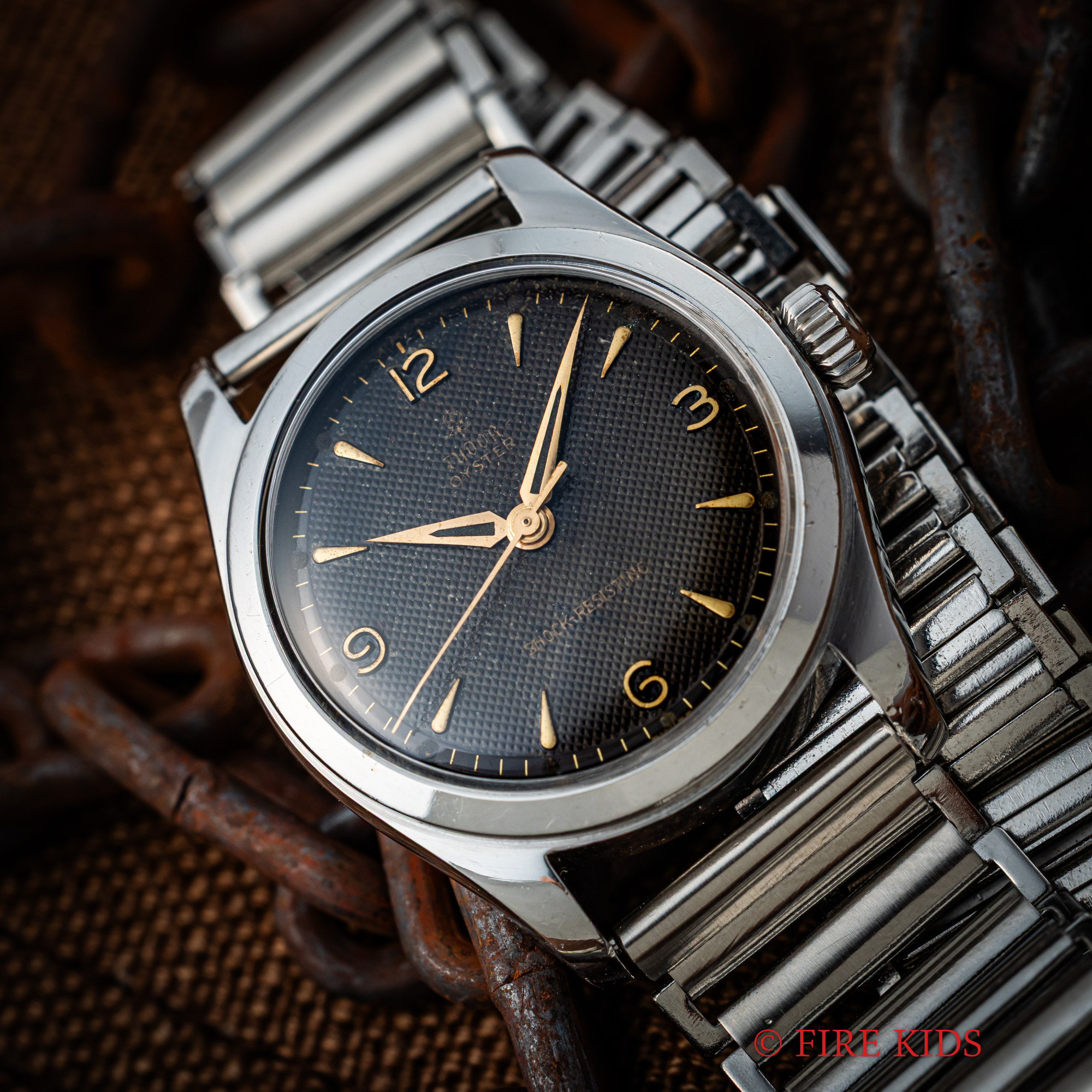 チューダー TUDOR オイスター 1940年代製 Ref.7803 コバラ ブラックギョーシェ文字盤 ブラウンチェンジ