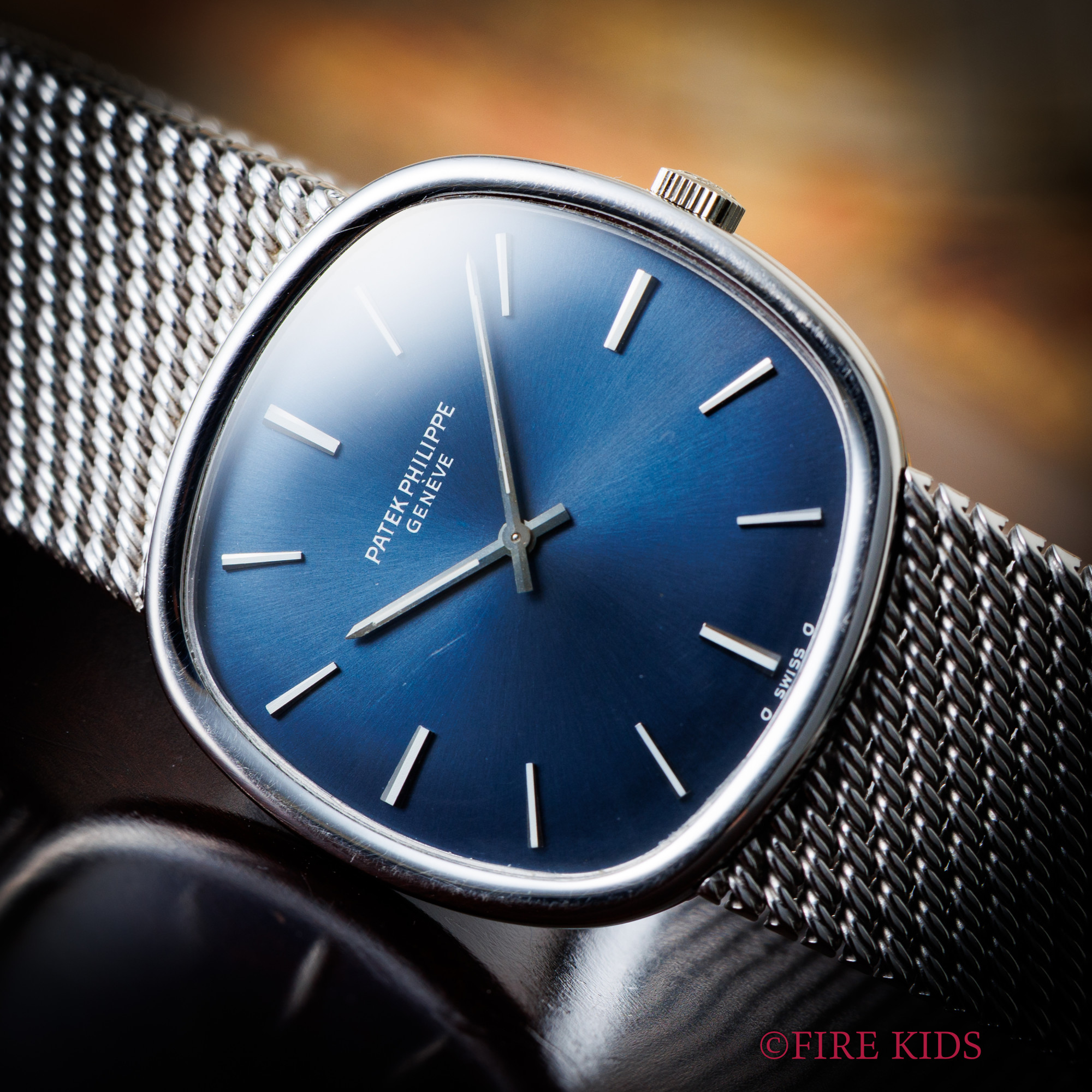 パテック・フィリップ PATEK PHILIPPE 1970年代製 18金無垢ホワイトゴールド ゴールデンエリプス ブルーダイヤル Ref.3844 手巻 Cal.215