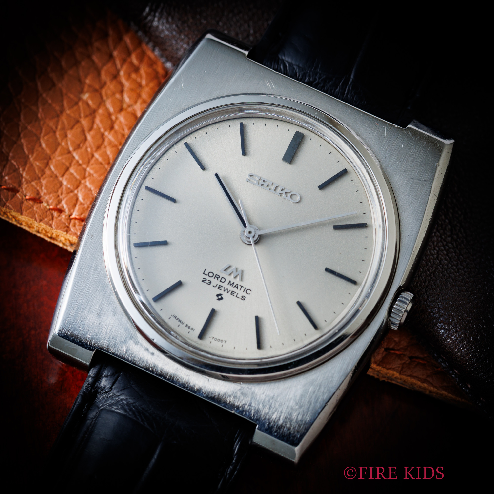 セイコー SEIKO LM 1969年製 グレー文字盤 Ref.5601-7000 スクエア ハイビート自動巻き ノンデイト