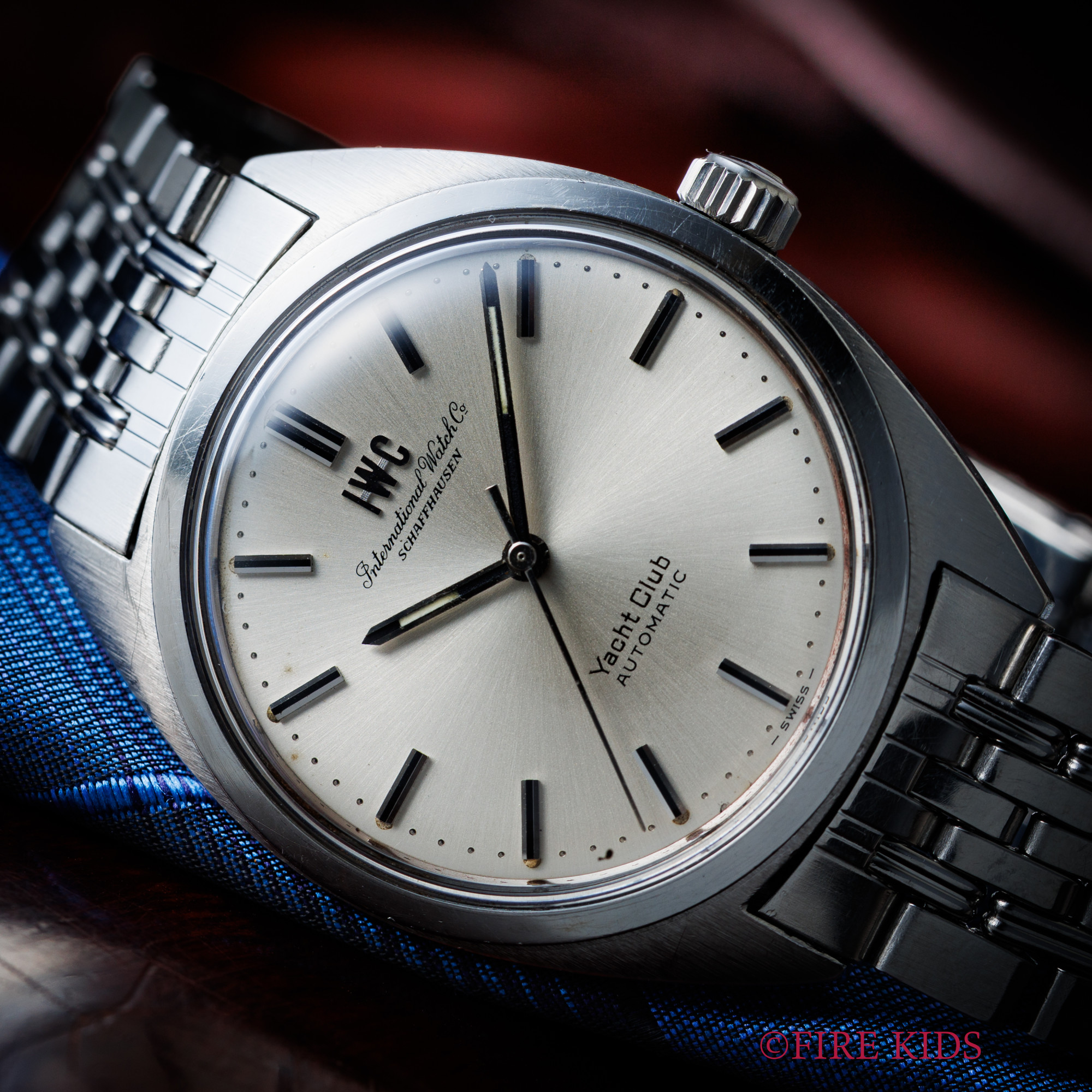 IWC 1973年製 ヨットクラブ ノンデイト ペラトン式自動巻 Cal.854B シルバーダイヤル 純正ステンレスブレス