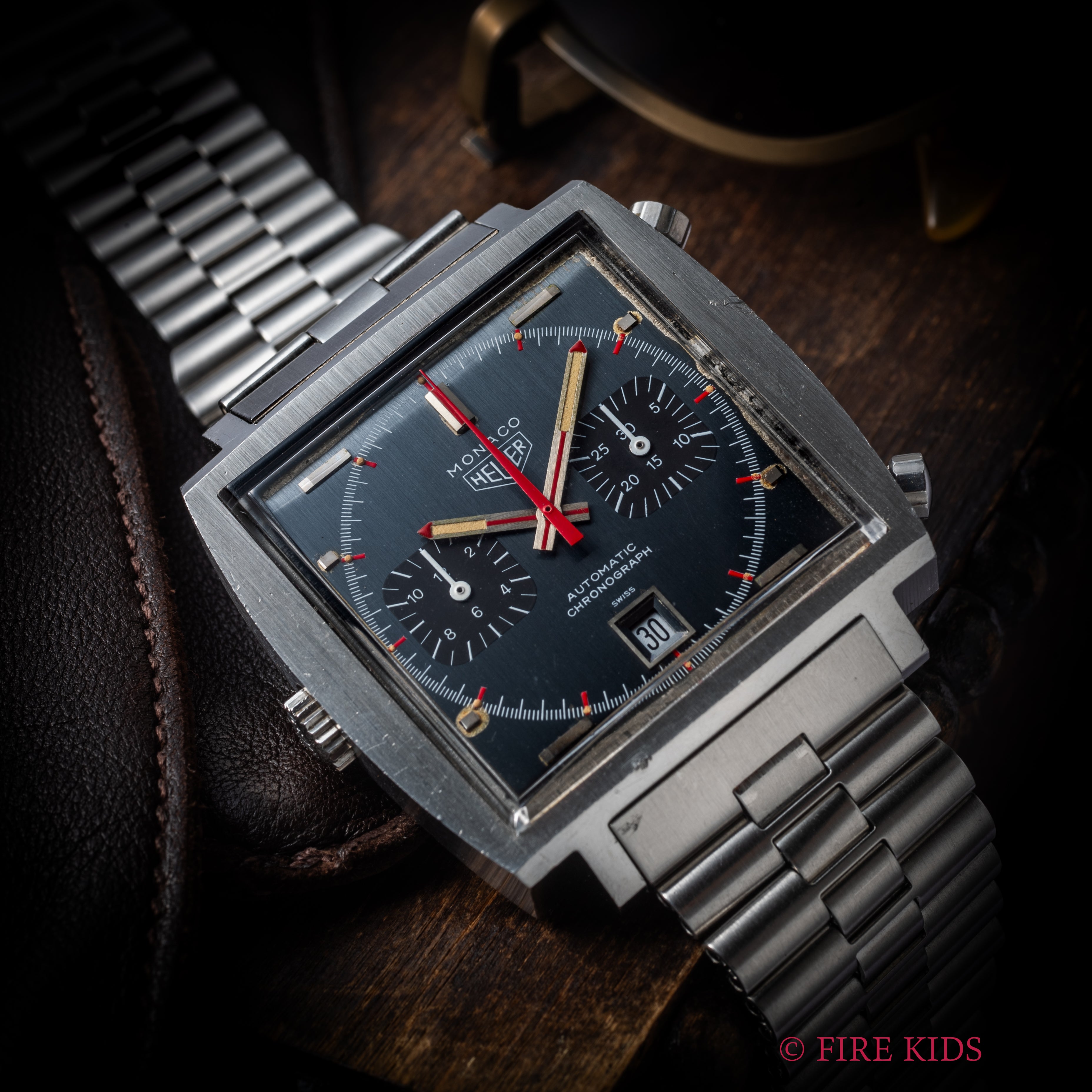 ホイヤー モナコ 1970年代製 自動巻きクロノグラフ グレーダイヤル Cal.12 純正ブレス付き