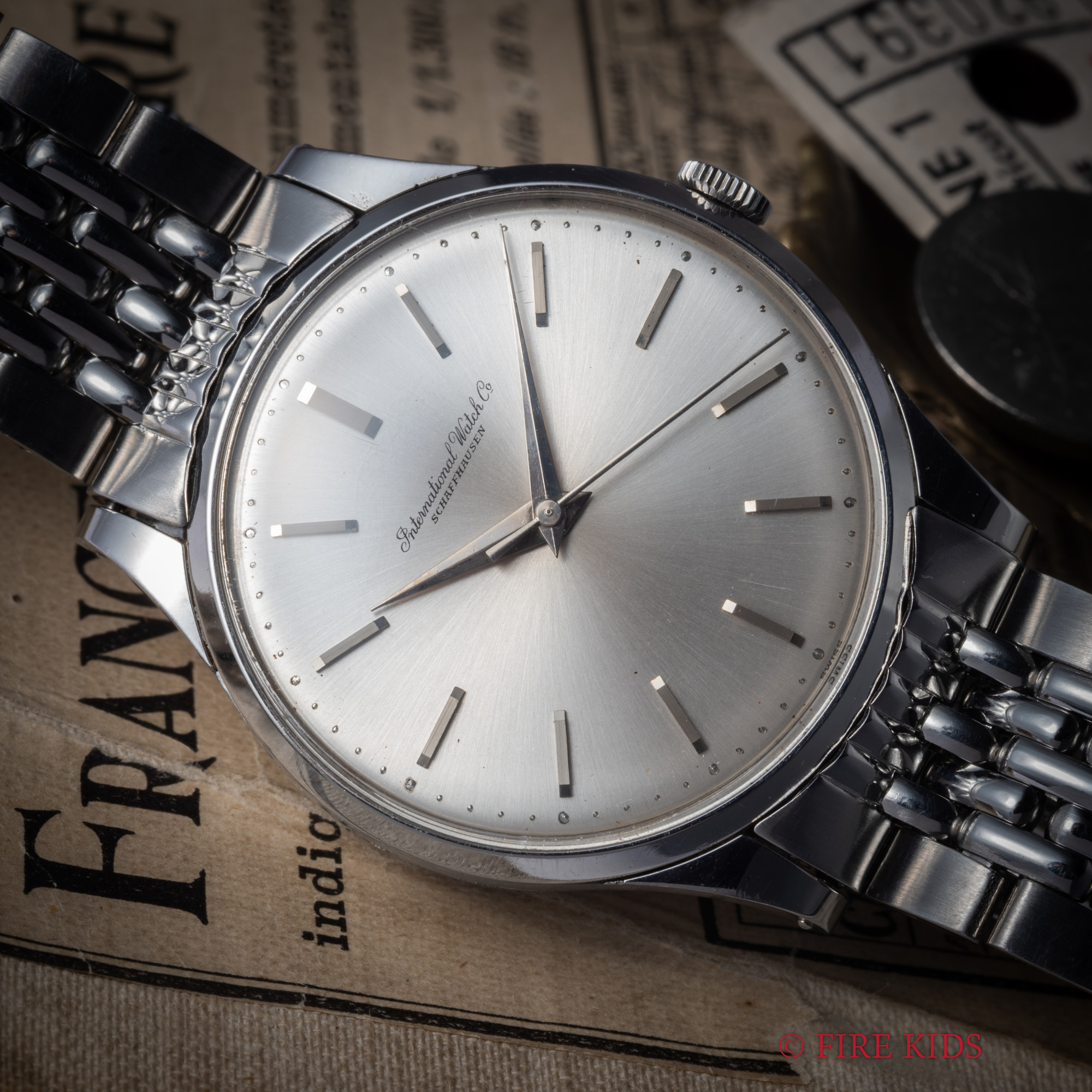 IWC 1961年製 ラウンドケース シルバーダイヤル  手巻き Cal.89 純正ゲイフレアーブレス
