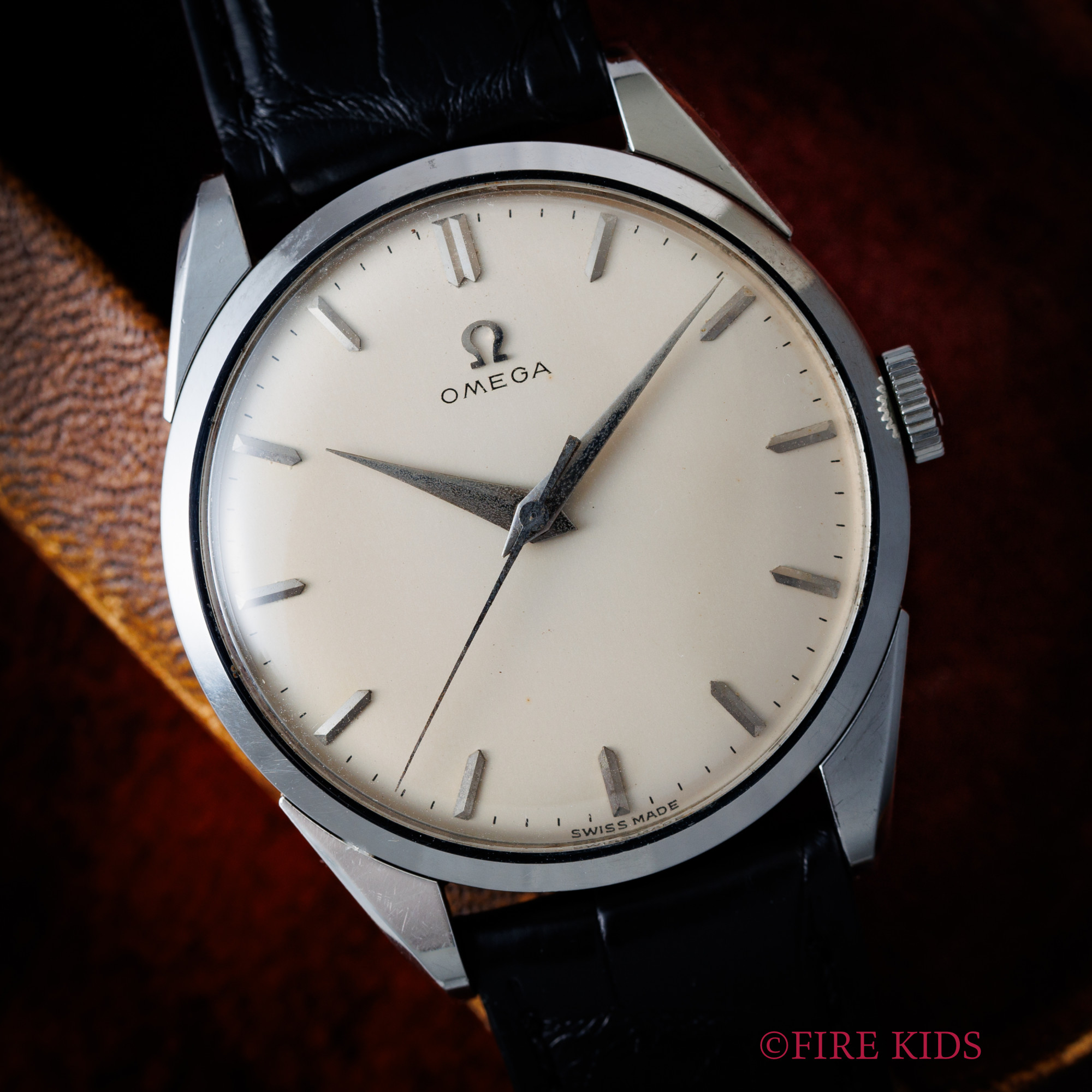 オメガ 1958年製 ラウンドケース Ref.2910-9 SC 手巻 ライトパティーナダイヤル 30㎜キャリバー Cal.284