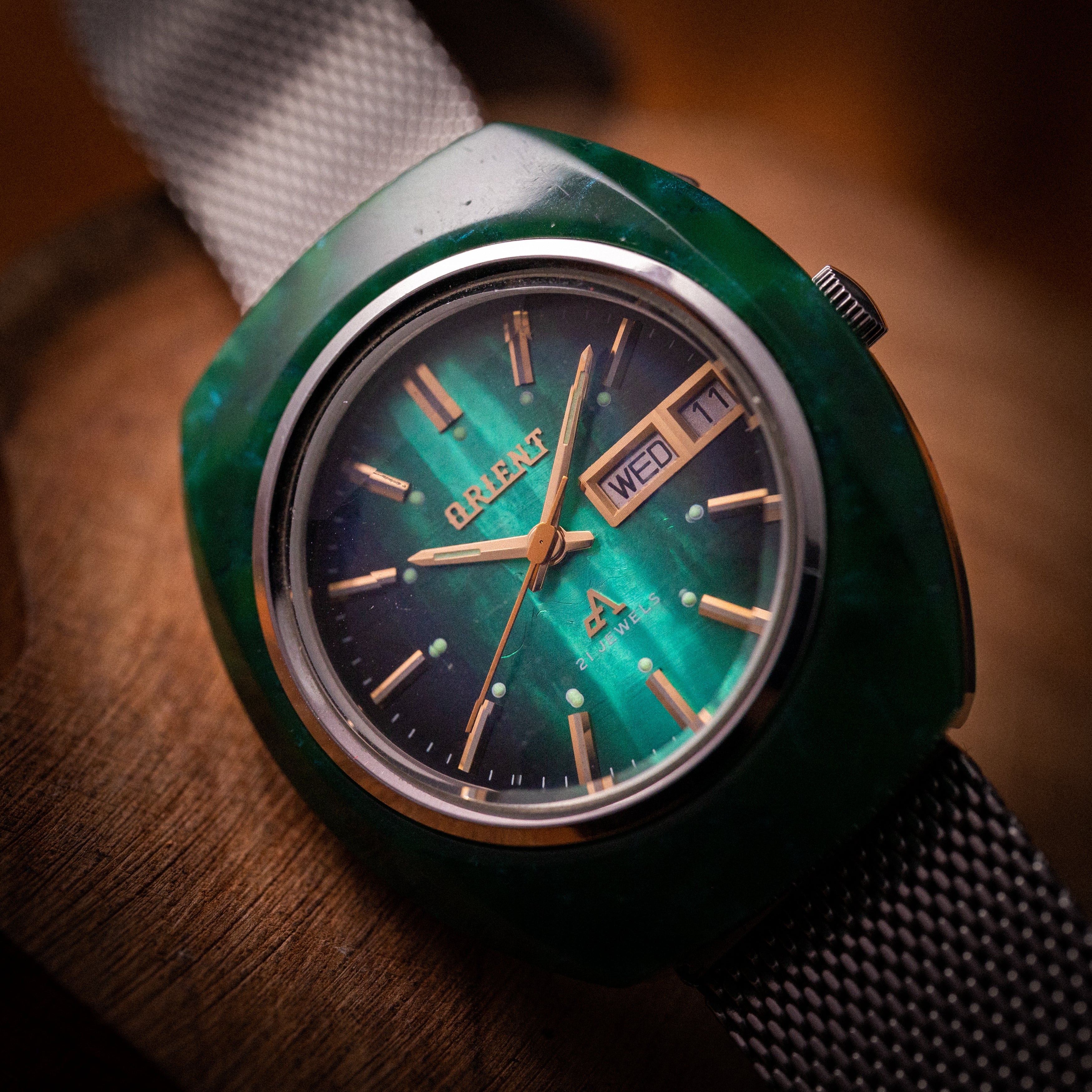 オリエント シェルダイヤル カットガラス 1970年代製