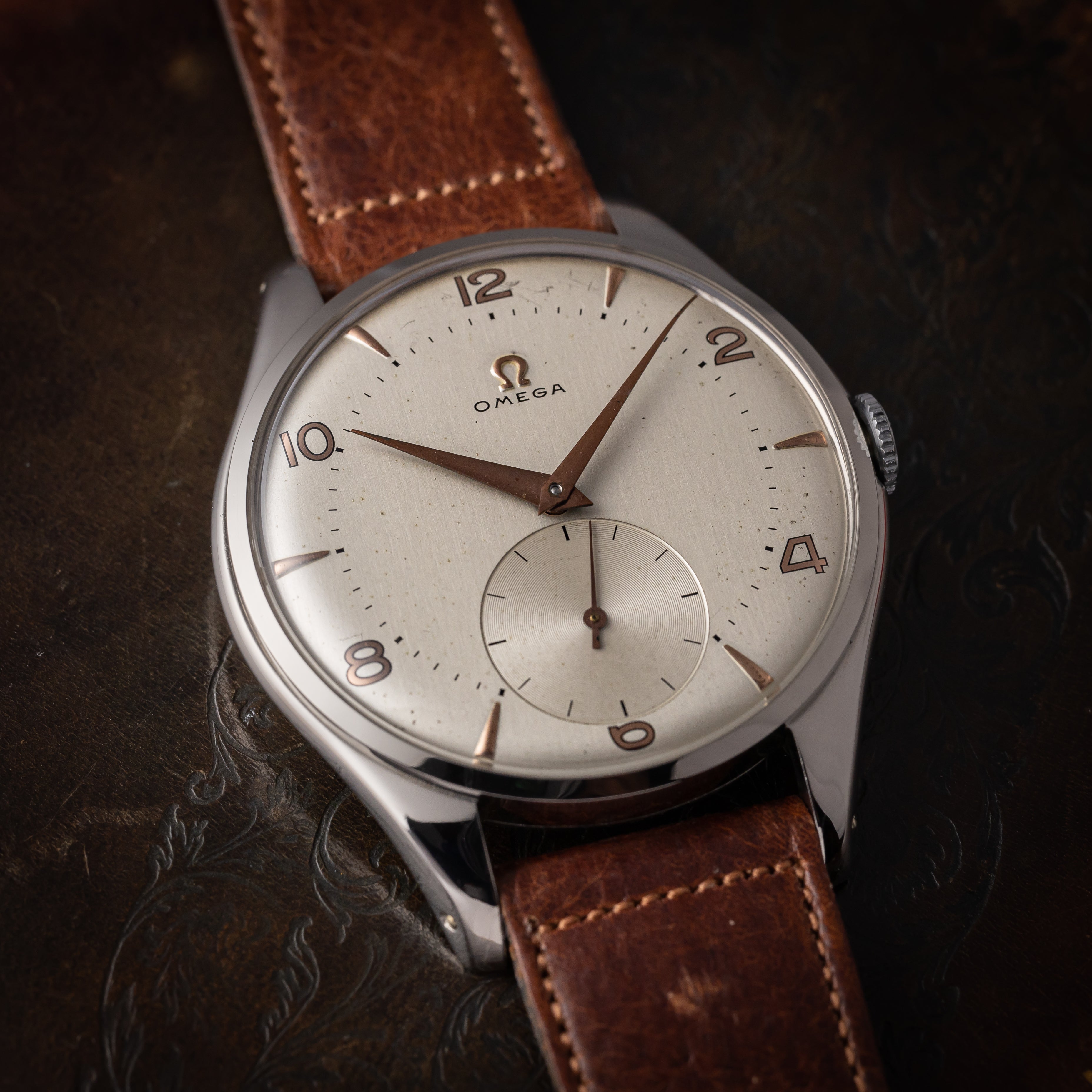 オメガ 30㎜キャリバー搭載 飛びアラビア 38㎜ビッグケース Cal.265 1950～1951年製