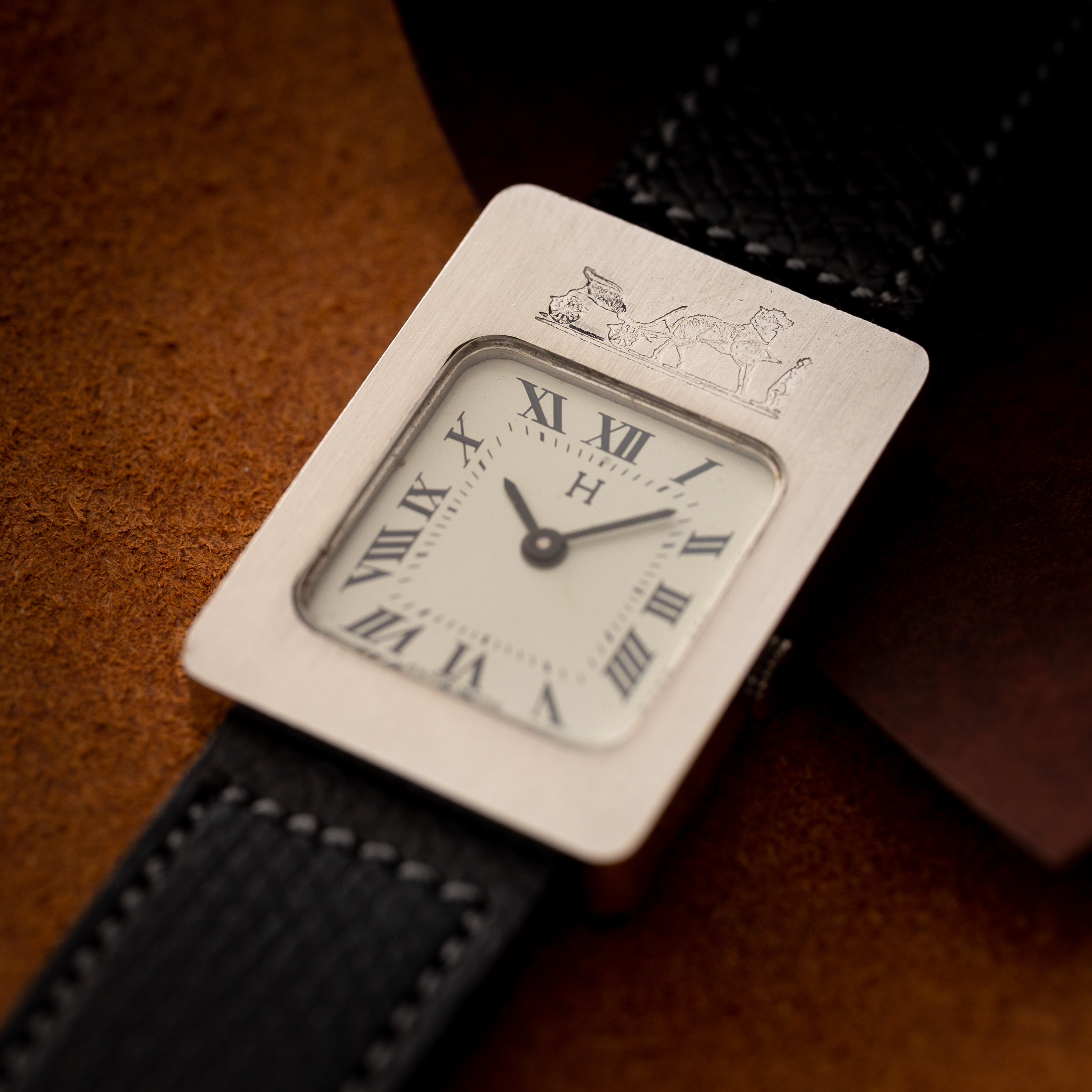 エルメス カレーシュ レクタンギュラー ホワイトローマン 手巻き 1980年代製