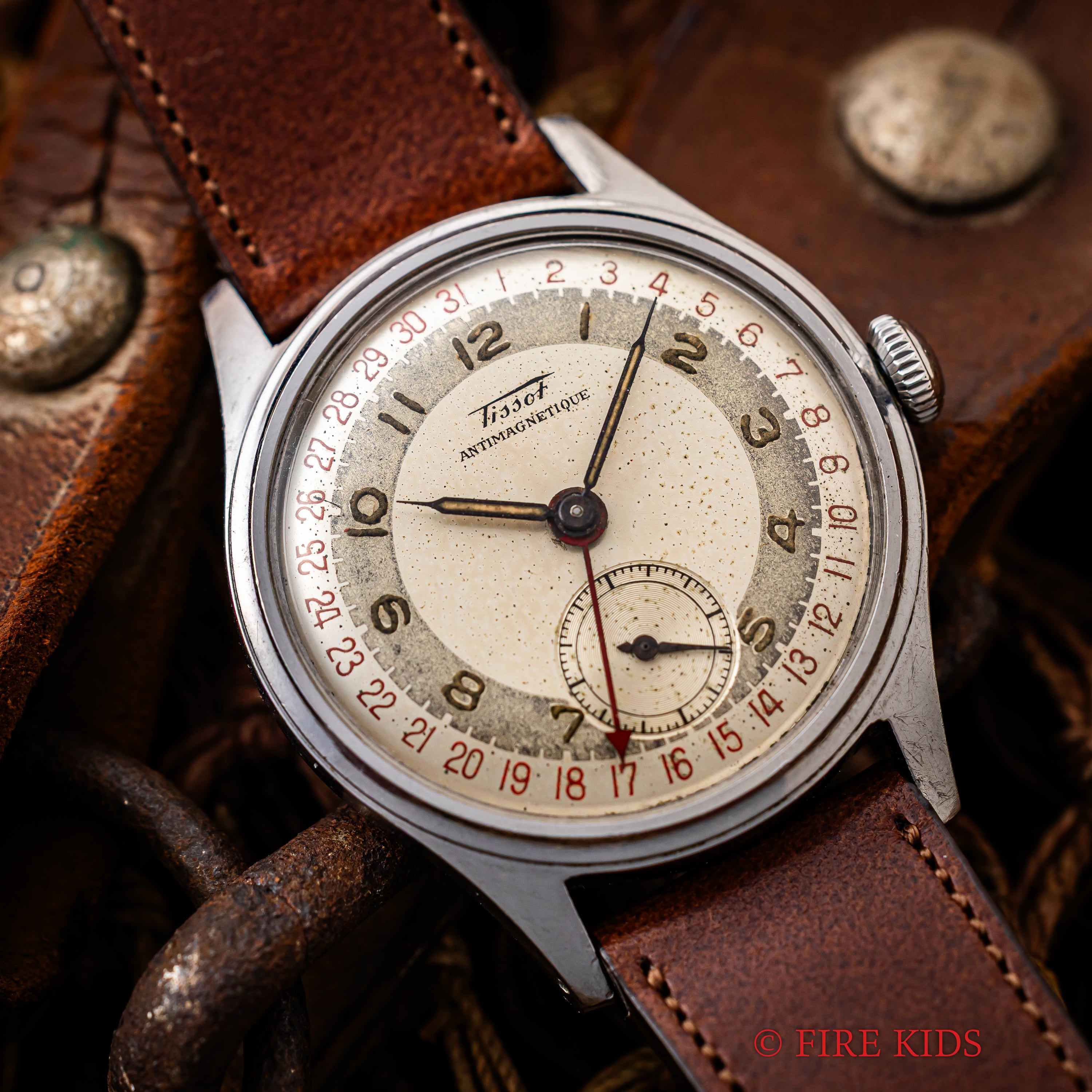 ティソ ポインターデイト 手巻き ツートーンダイヤル 1940年代製