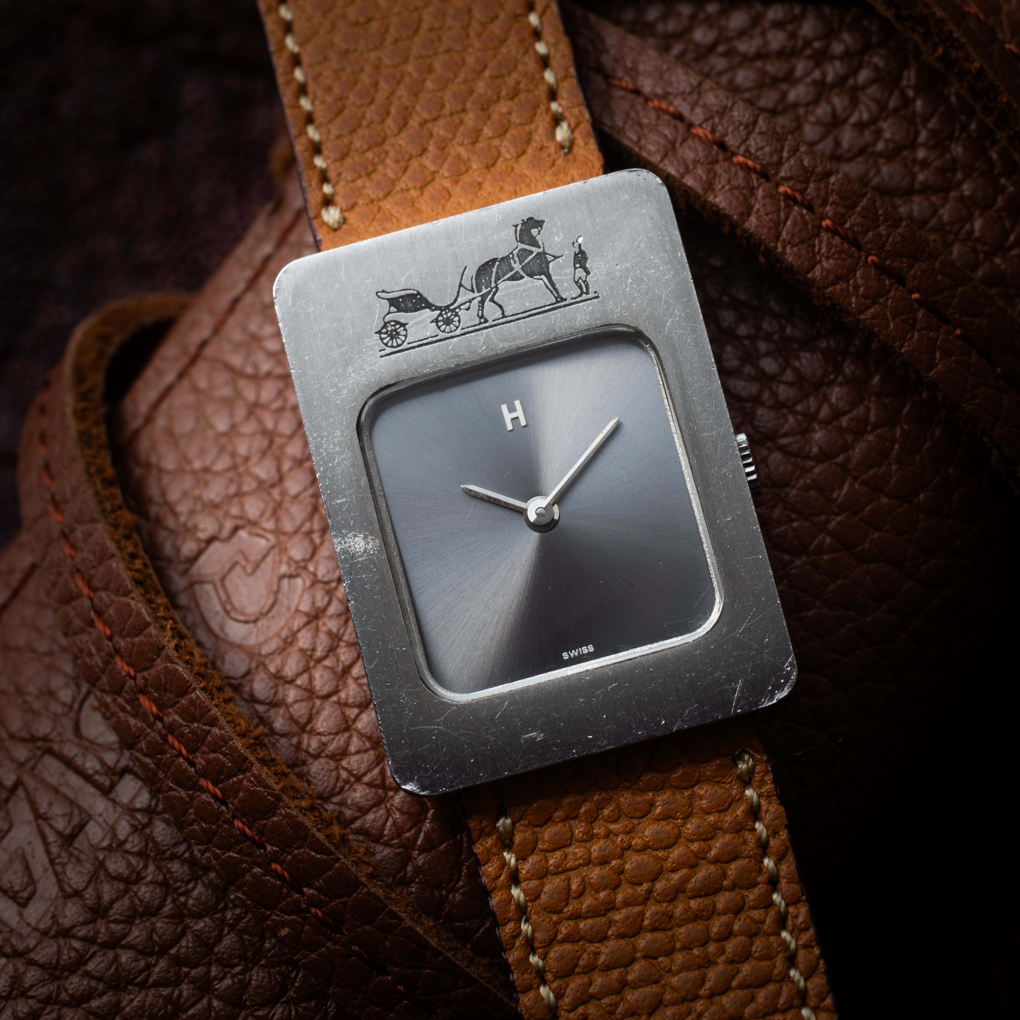 エルメス カレーシュ グレーダイヤル 手巻き 1980年代製